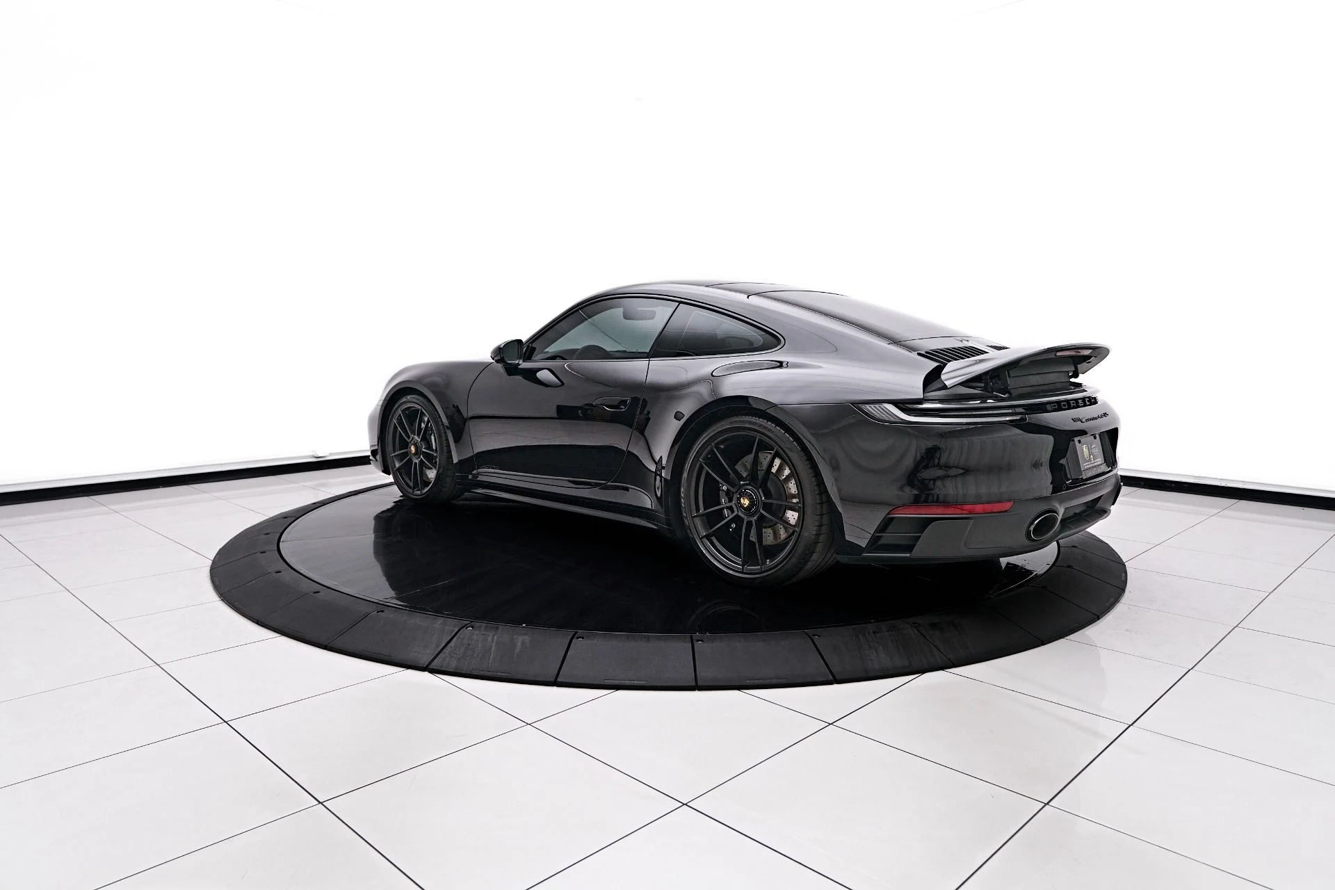 mph012_1428846164_Used_2023_Porsche_911_Carrera_4_GTS_1754606434_194925ff68