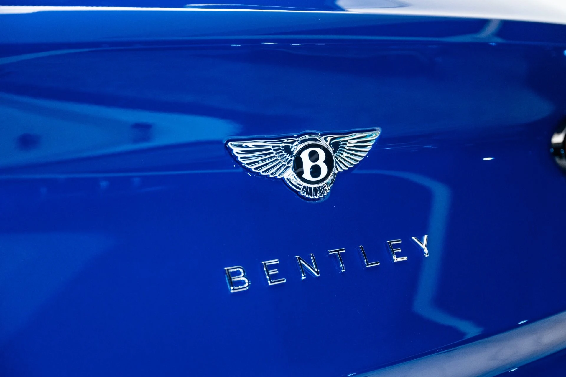 mph012_1429504540_Used_2025_Bentley_Bentayga_S_1744810682_243f78455a