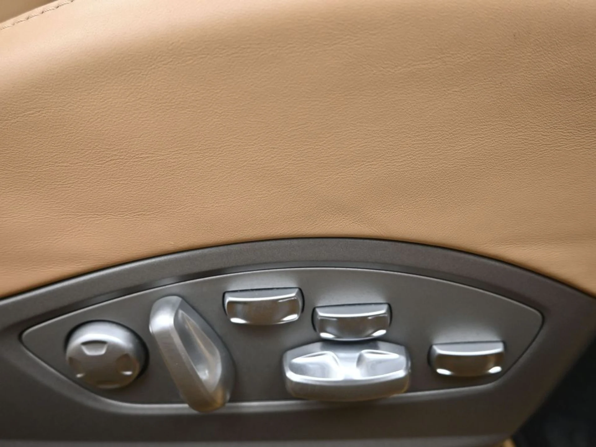 mph012_1430678833_6e86844ce356f548f65d1ea67a82a7d2x_593b01dda1