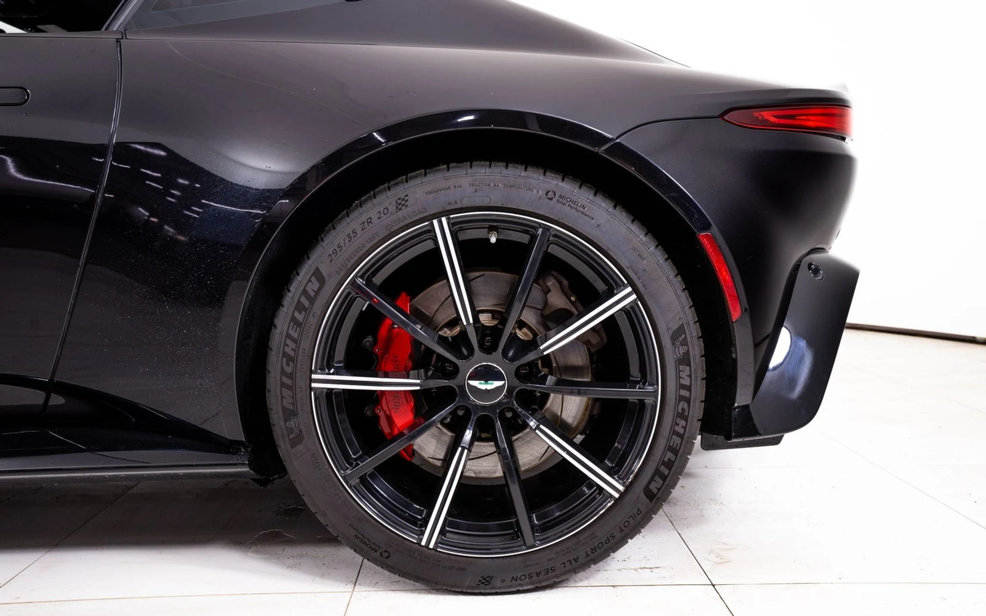 mph012_1431031084_792c3138749e142e51d971f55df0d362x_d6ba71f139