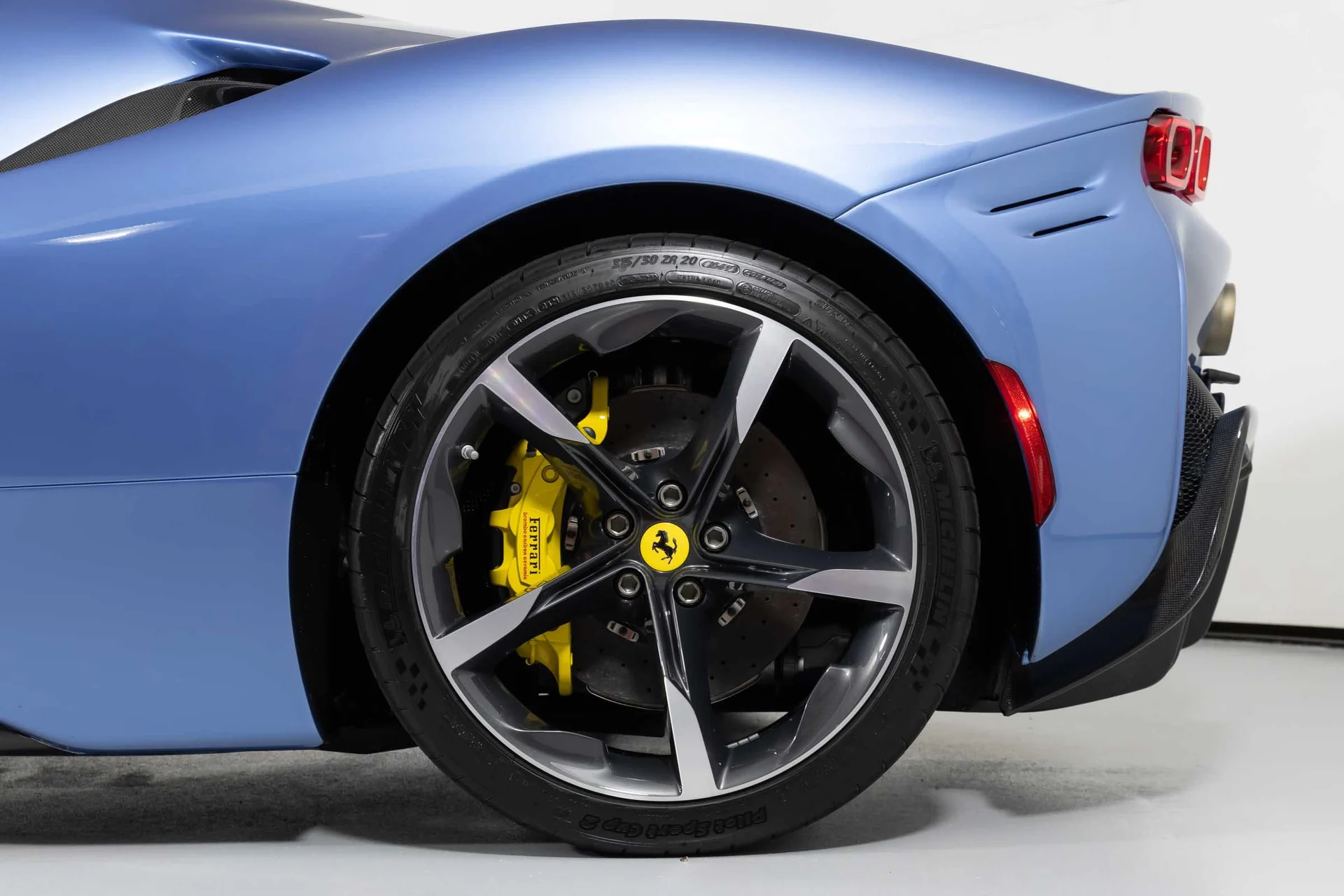 mph012_1435253629_985e961ac93143299e822e414e357247_6c72102030