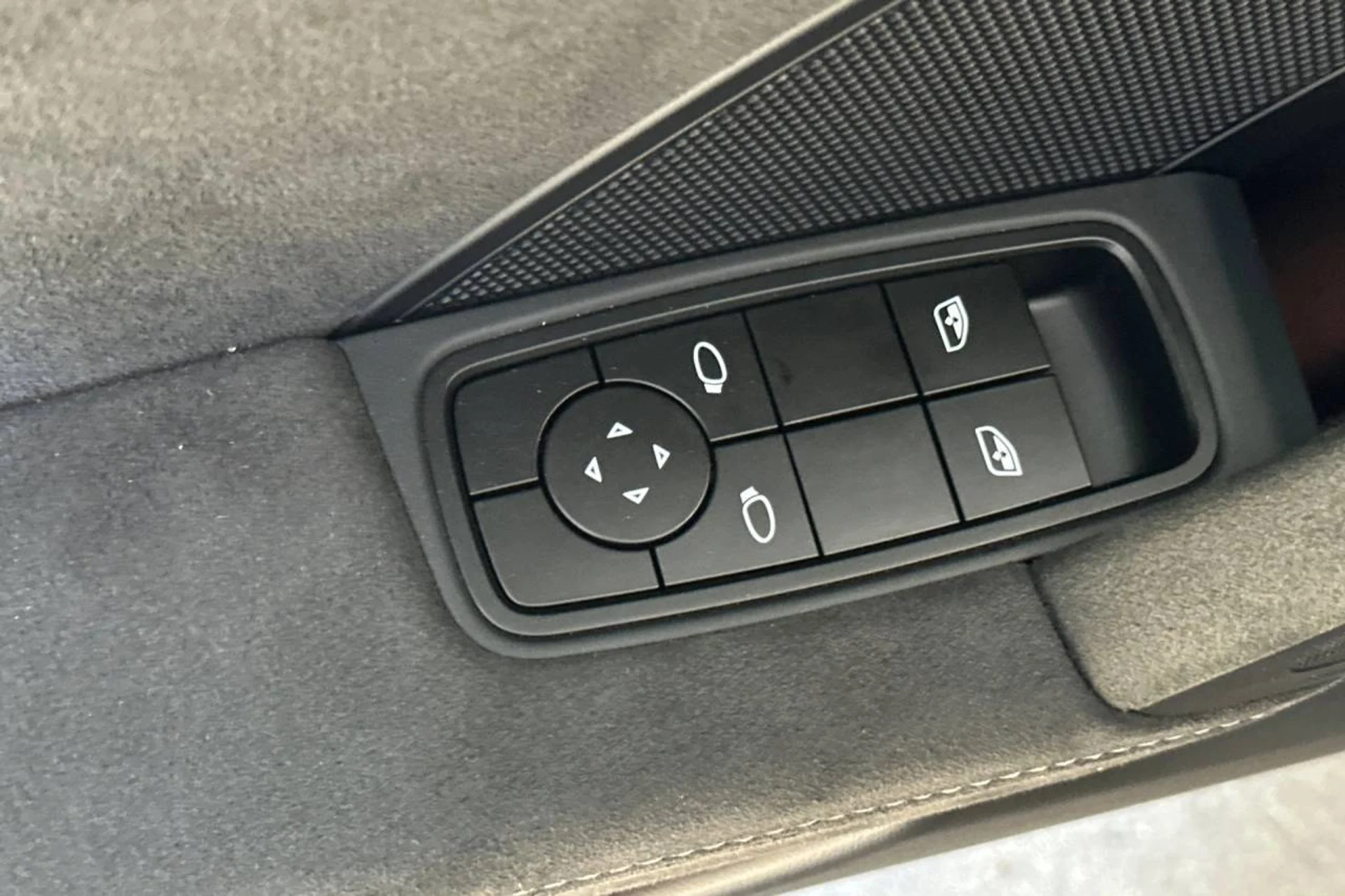 mph012_1437355204_1280_6a4dc71609