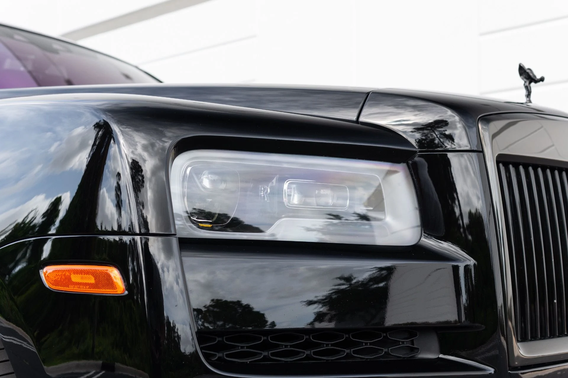 mph012_1454550590_Used_2022_Rolls_Royce_Black_Badge_Cullinan_1776130970_1c6a581d33