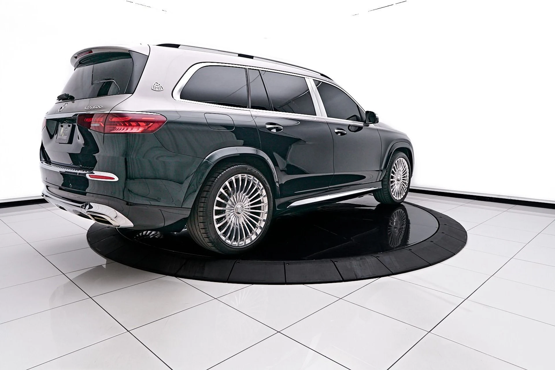 mph012_1457131222_Used_2024_Mercedes_Benz_GLS_Maybach_GLS_600_1743795420_90ca6e3b74