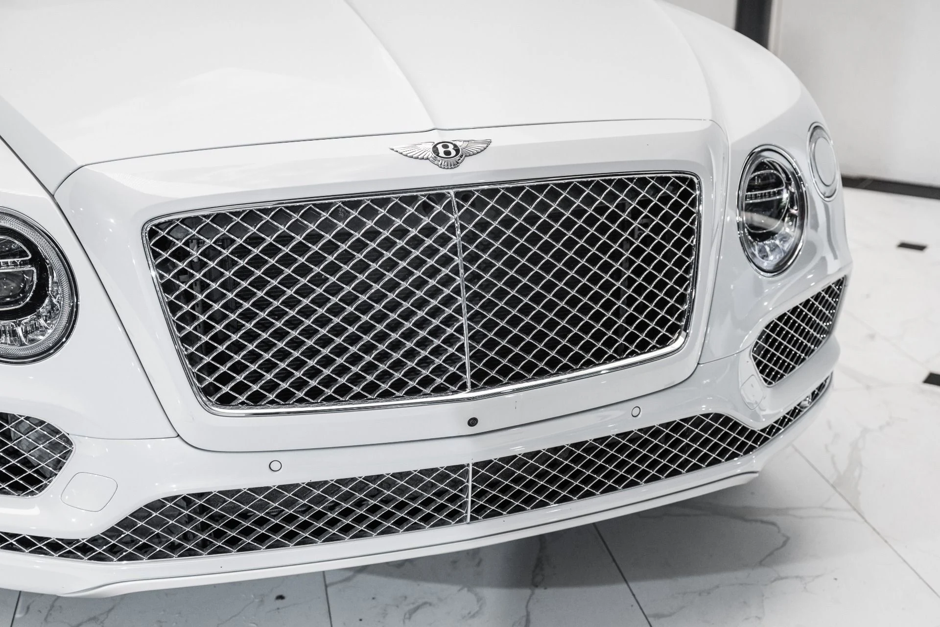 mph012_1458739786_Used_2019_Bentley_Bentayga_V8_1759420865_965890abb9