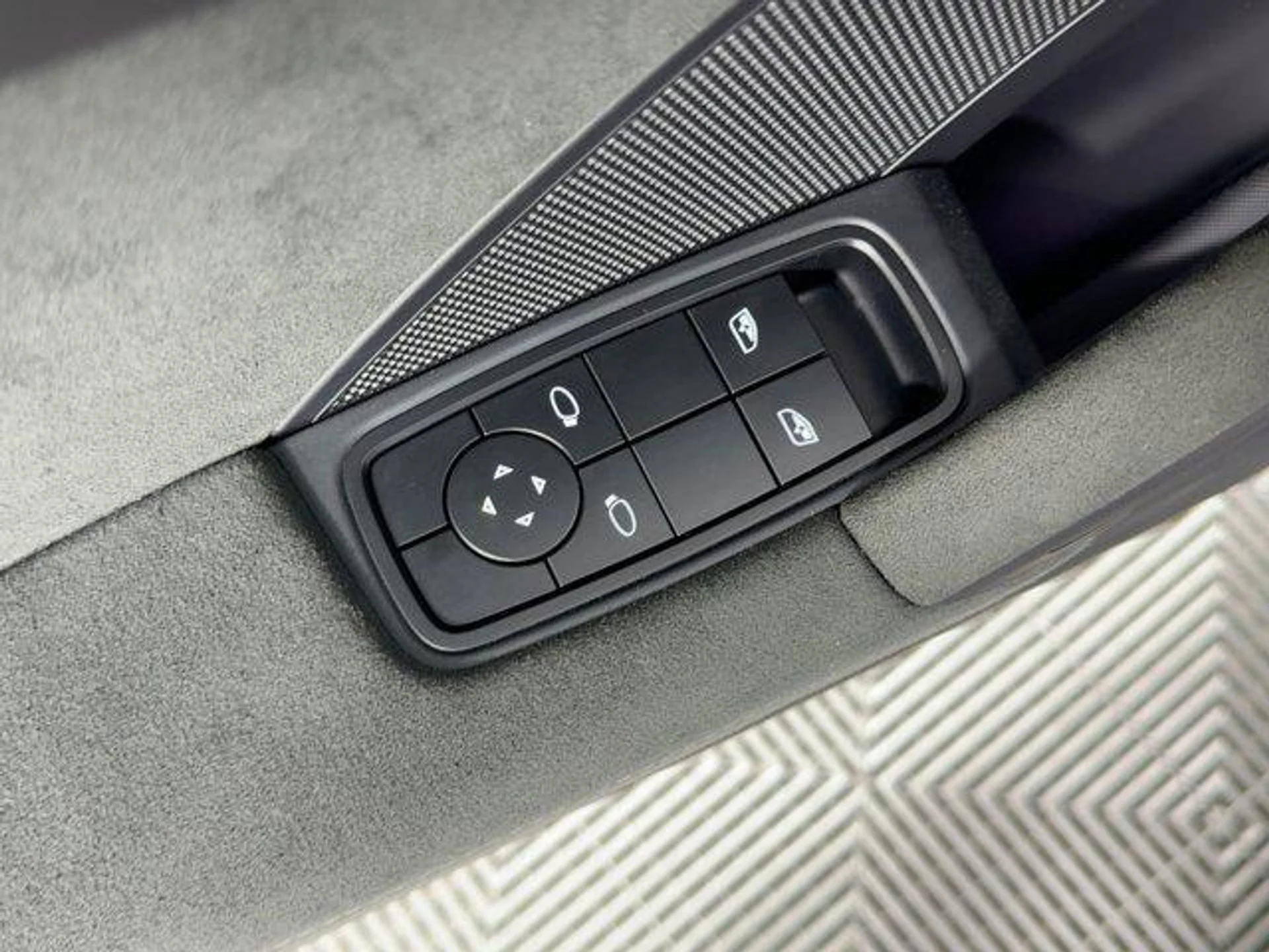 mph012_1460681642_xq0_Ls_Us_Z6la_L_Ba3_Xz5_SI_Yo_WJ_Gm_M_9f3704f637