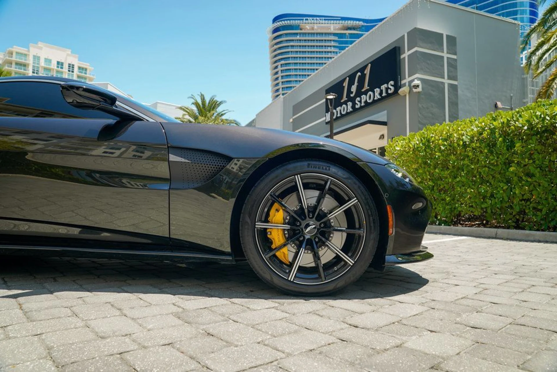 mph012_1463084409_used_2021_aston_martin_vantage_coupemanual_14354_22900621_13_1024_5531c9adf7