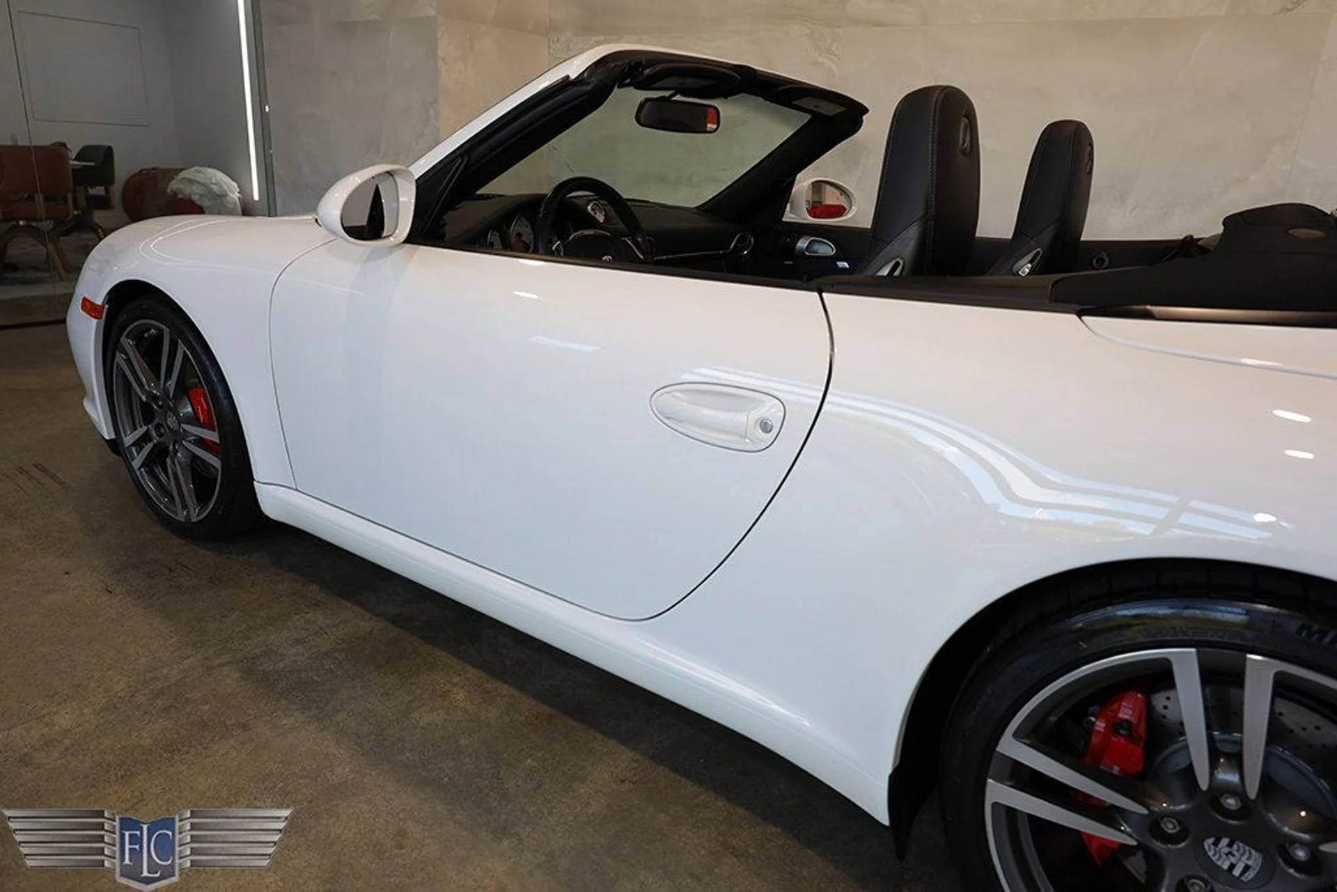 mph012_148655221_used_2012_porsche_911_2drcabriolet997carreras_9689_23016607_13_1024_f8a0b9f958