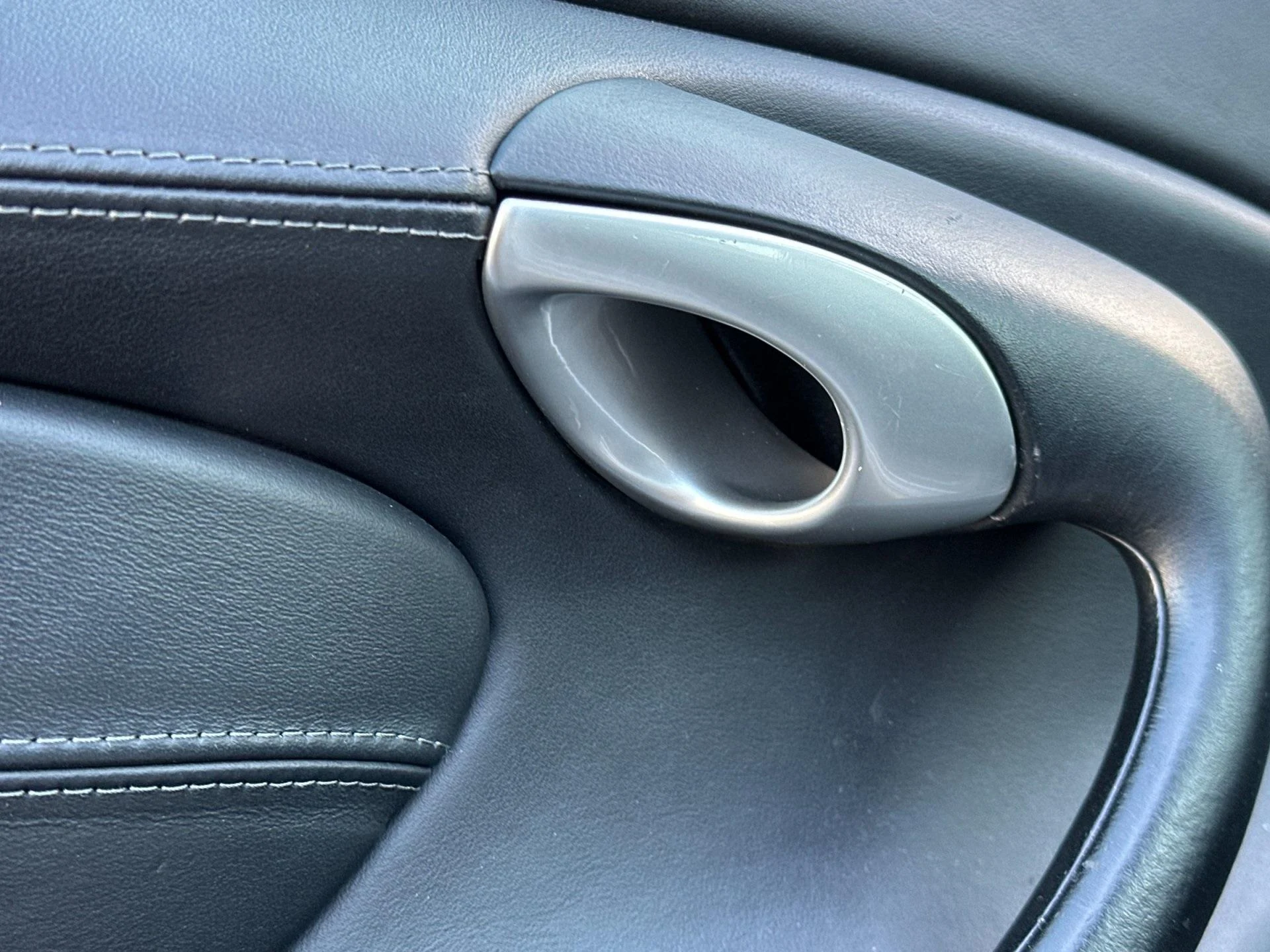 mph012_1493130554_Used_2002_Porsche_911_Turbo_1761919898_c45f5f82d2