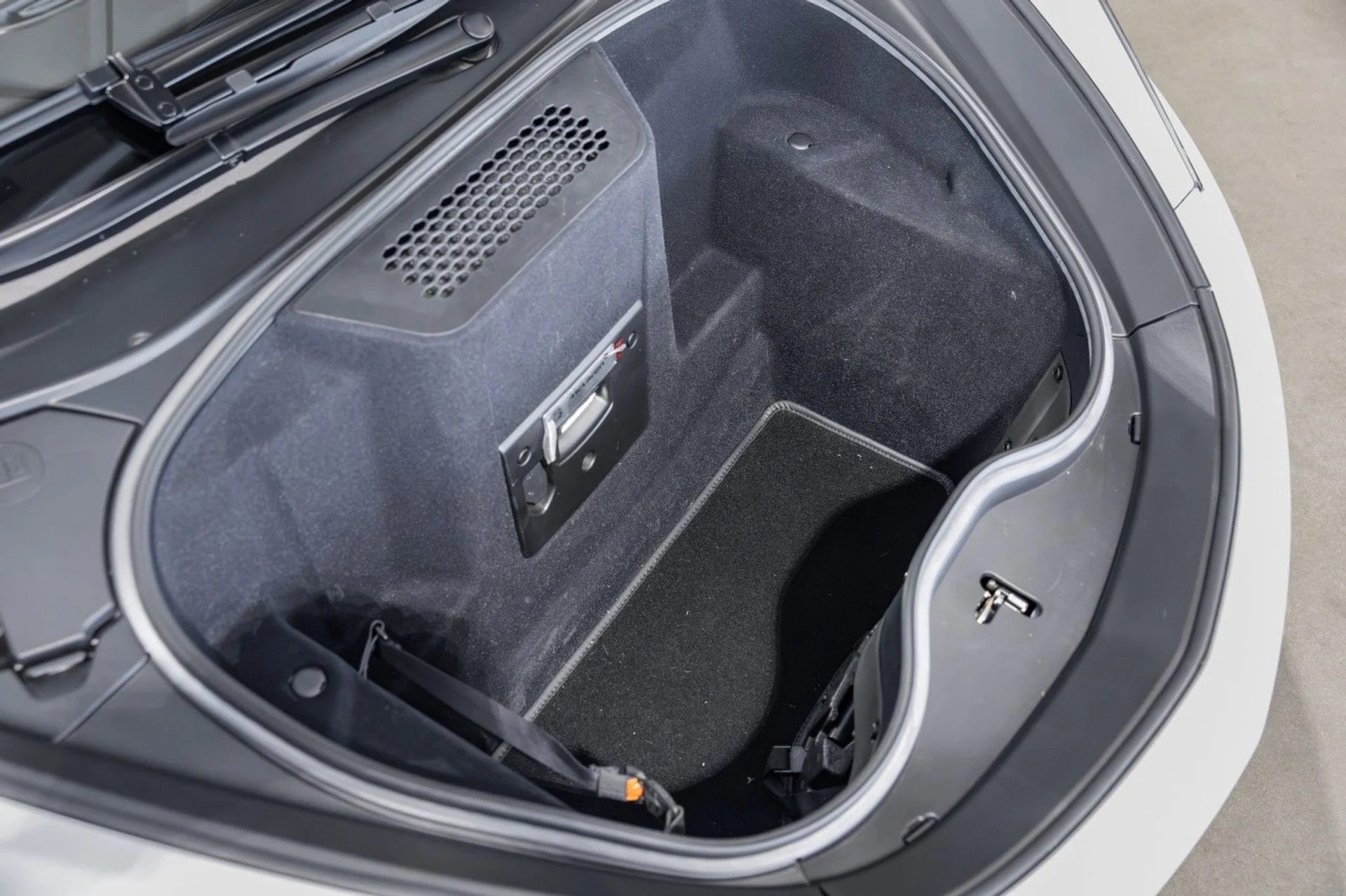 mph012_1501920872_k_Q_6dbc0d82be