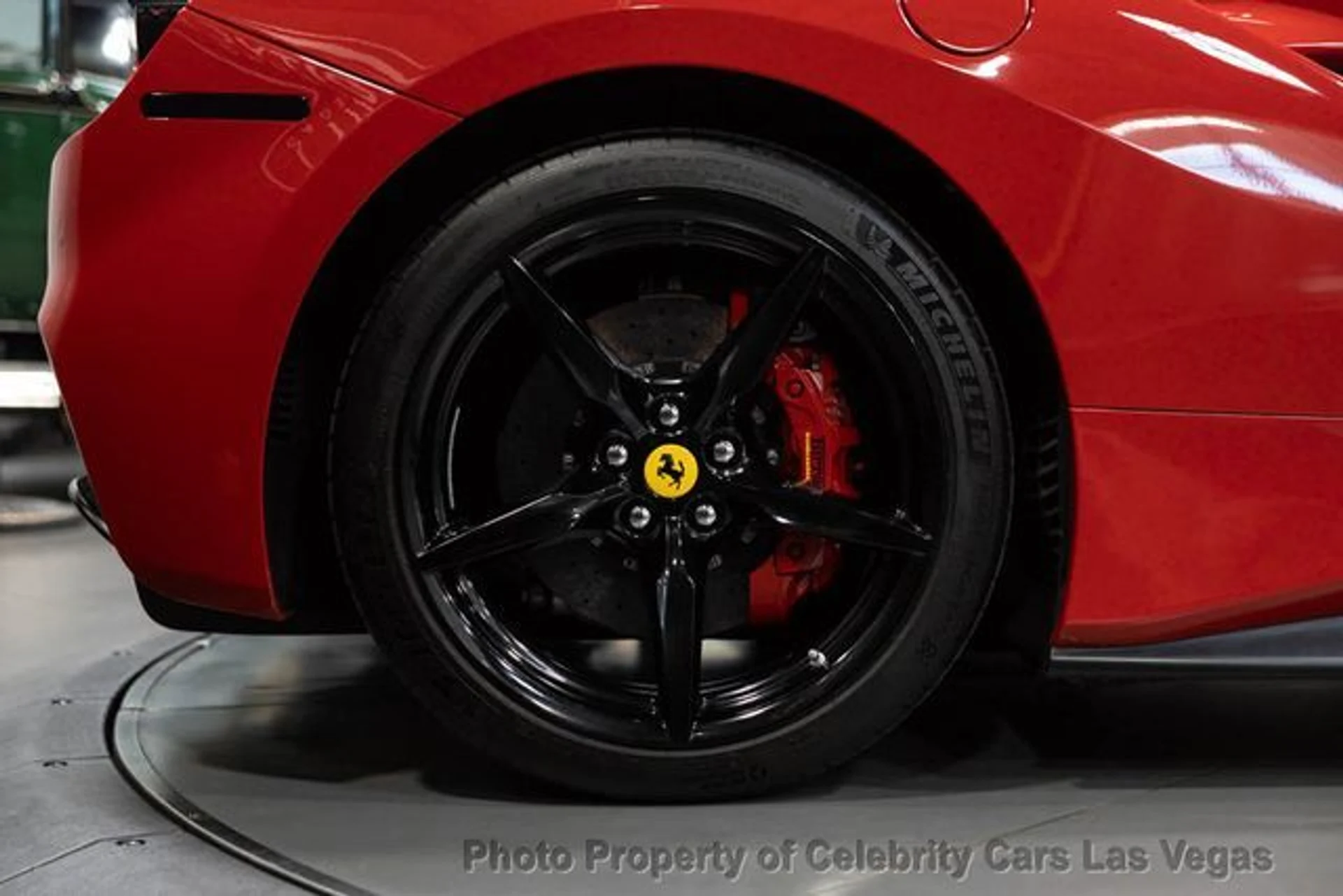mph012_1514720284_used_2018_ferrari_488_gtb_coupe_9707_23093492_17_640_f43dfe621c
