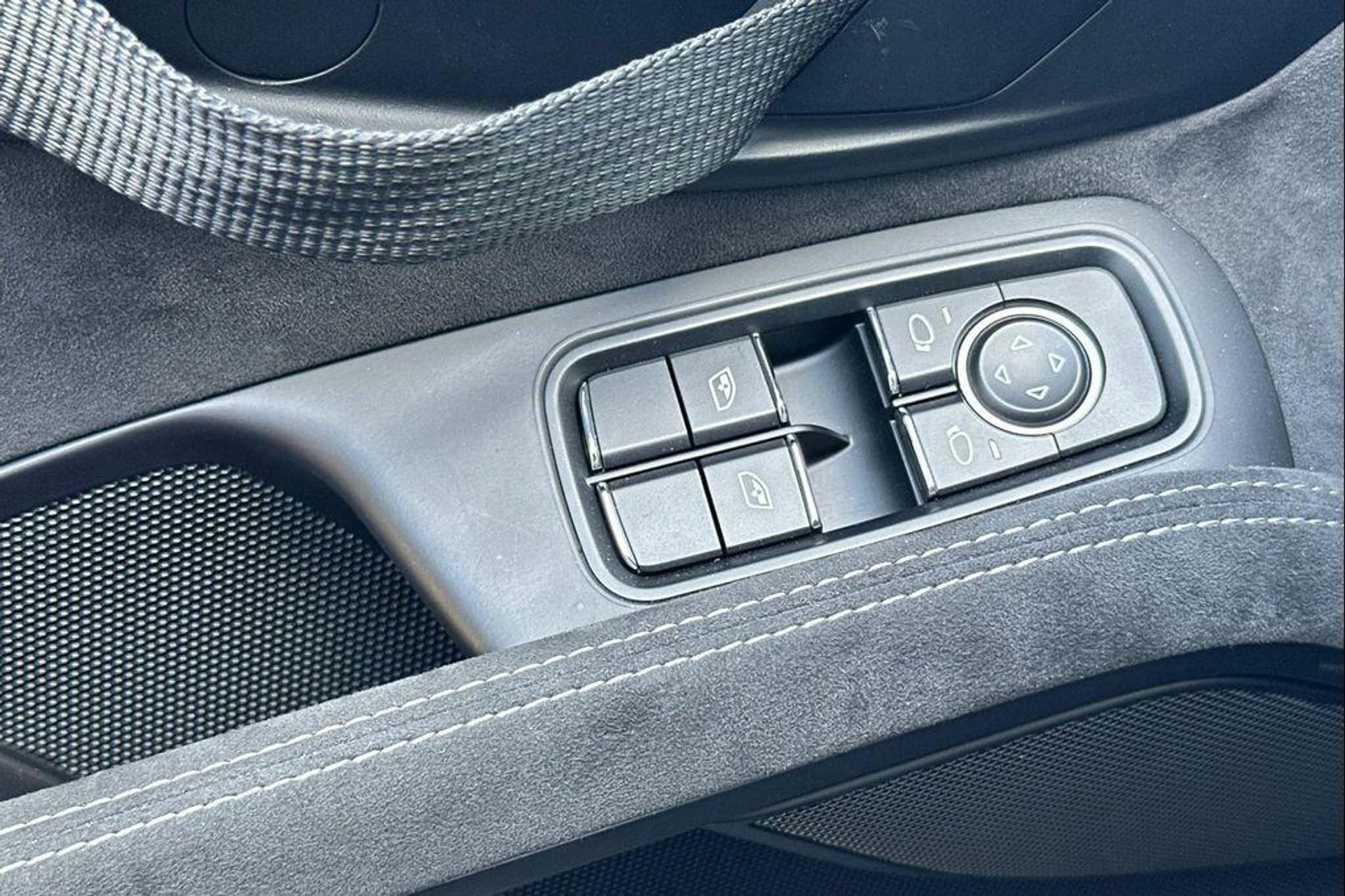 mph012_1518320702_l71_Gep_Le_trh_RDMEA_Fc1uh_MM_Na_A_b839c37da2