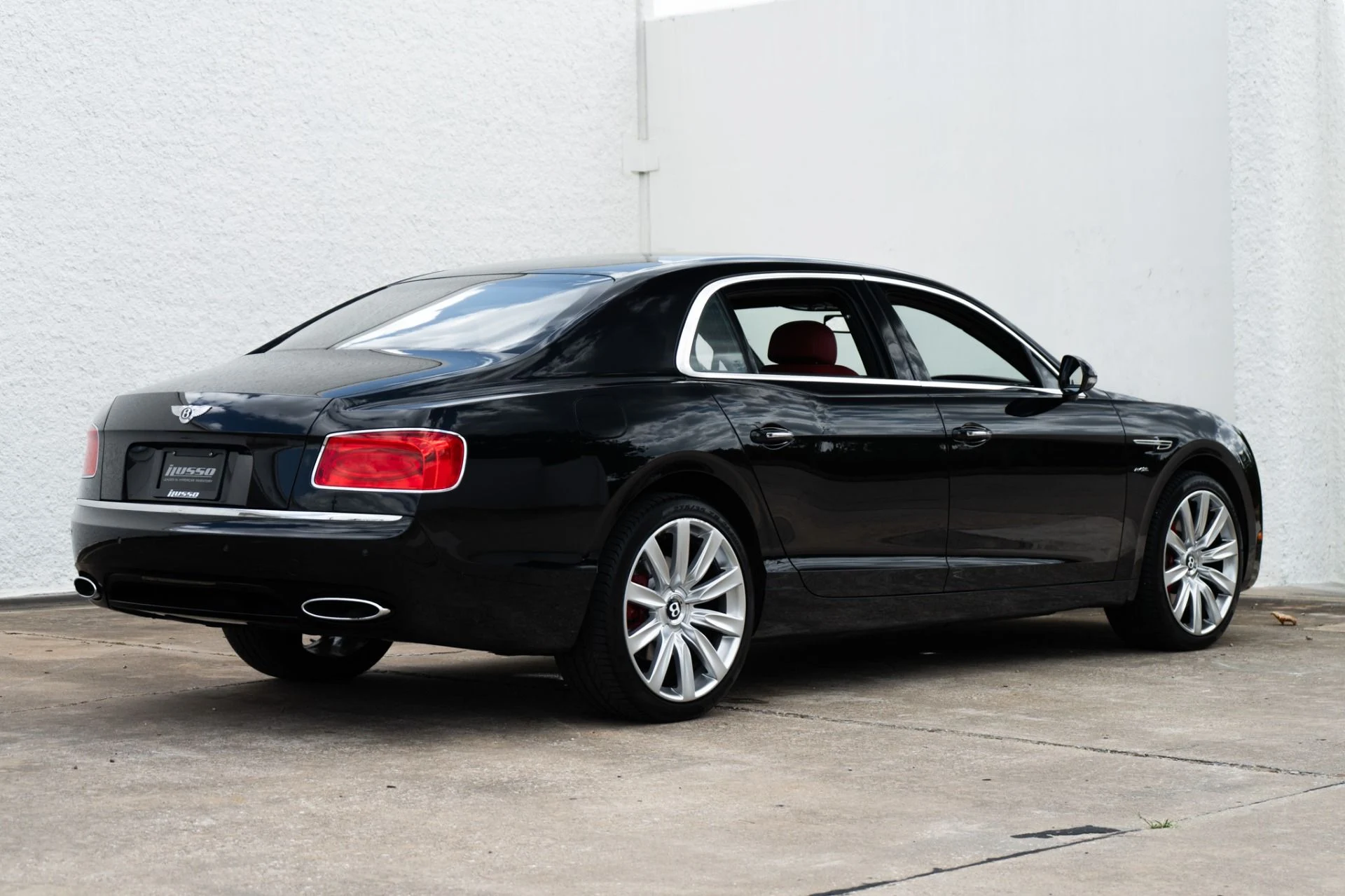 mph012_1521510600_Used_2016_Bentley_Flying_Spur_W12_1760989629_cd2093af72