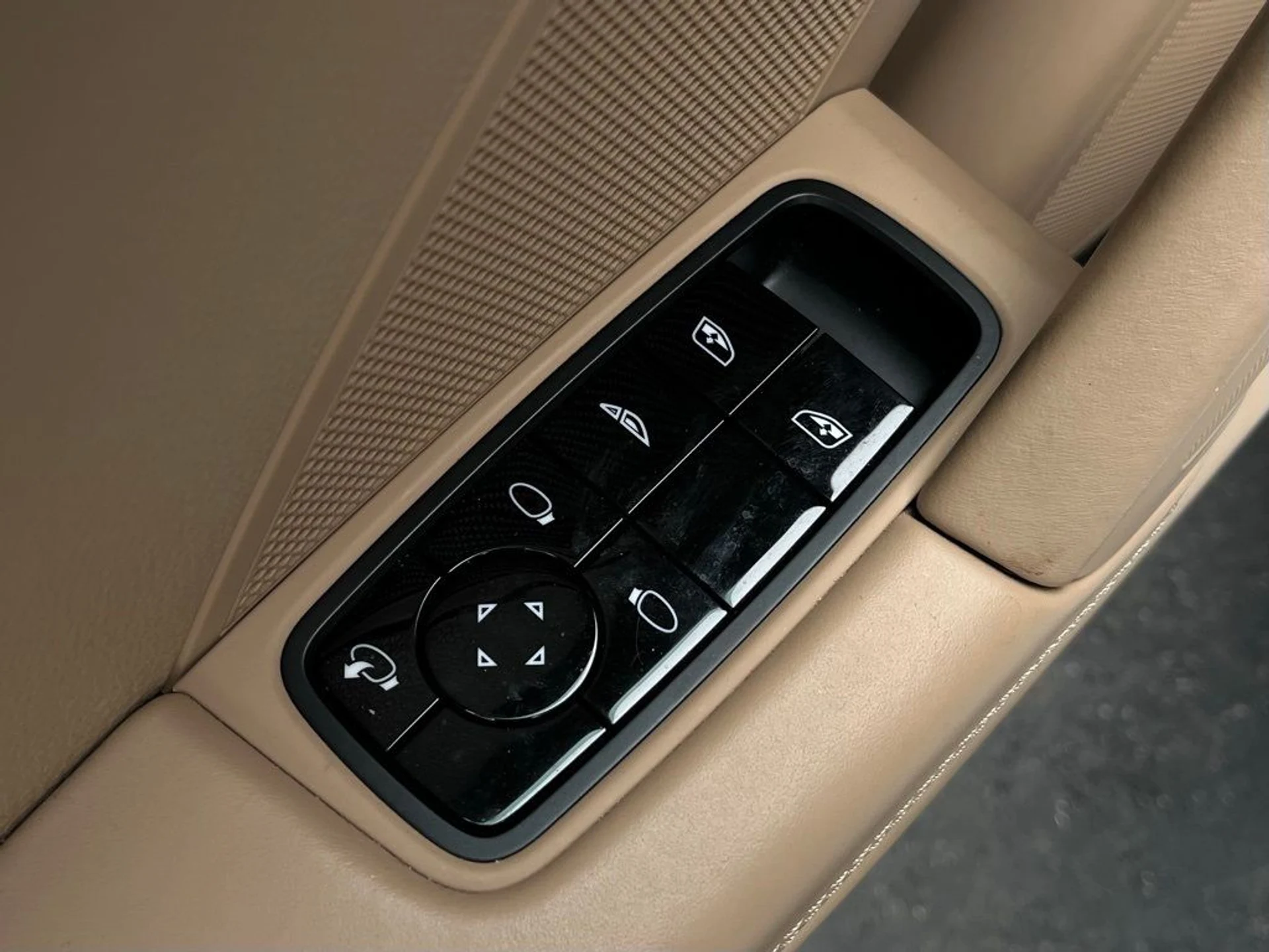 mph012_1522173575_df43b6162a3e09a9cda4d66f35944e66_092540754c