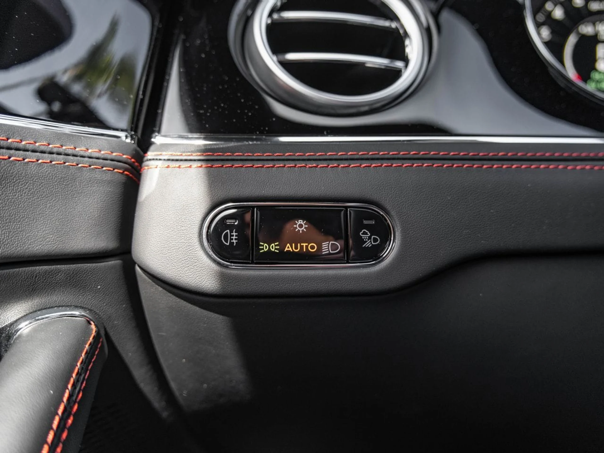 mph012_1527808510_6b7d16f0c69e590a53ab47a3705d4164x_25e80606f6