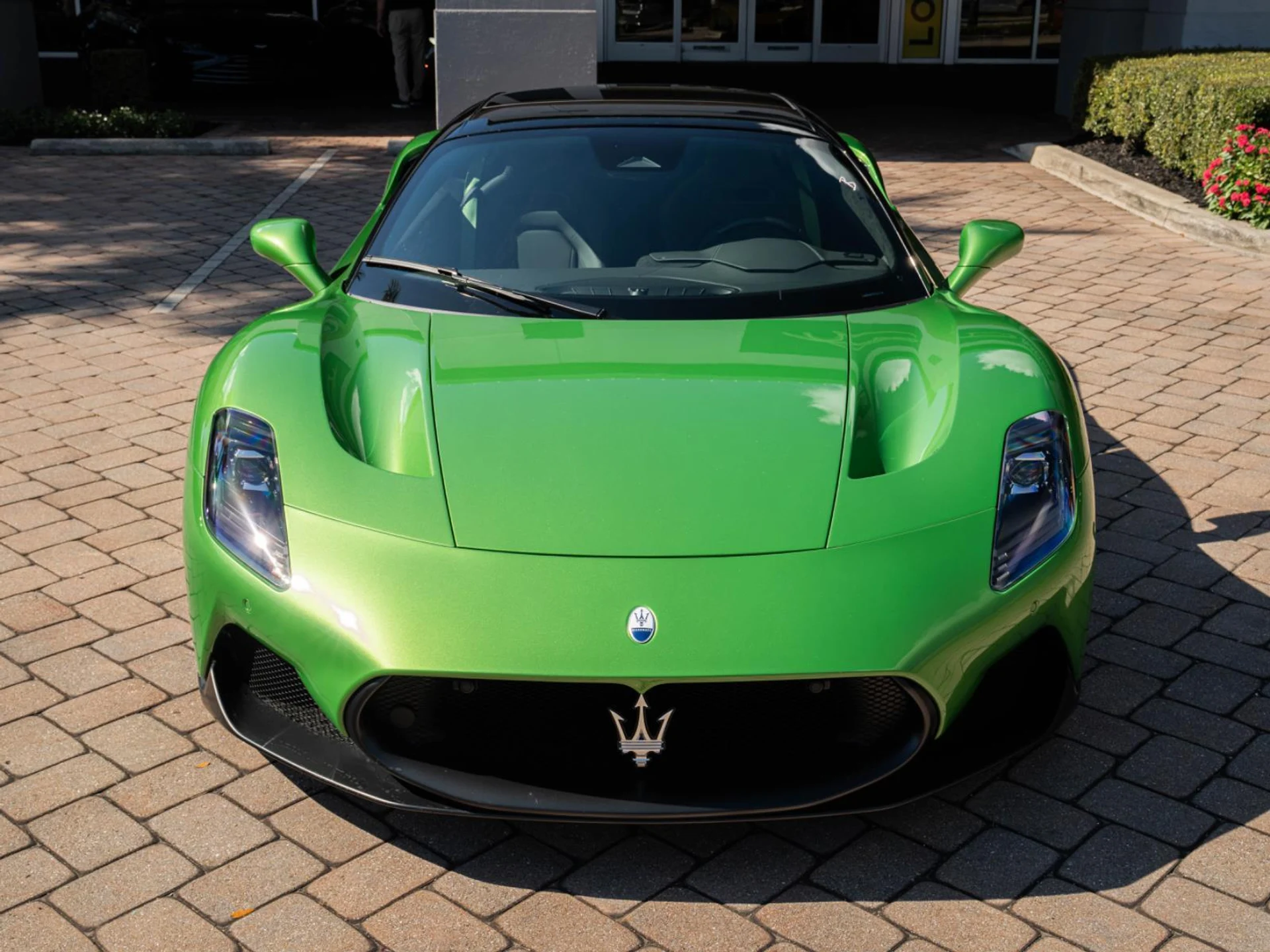 mph012_1531474961_Used_2023_Maserati_MC_20_Cielo_1769250110_78ceb1078a