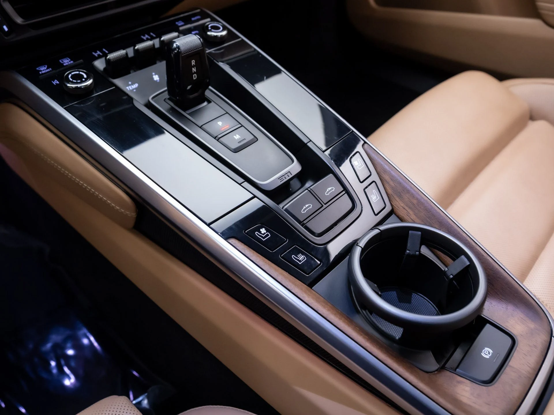 mph012_1532788137_4f1c6cccf2e05489c5e875c133e55718x_b240bda9a4