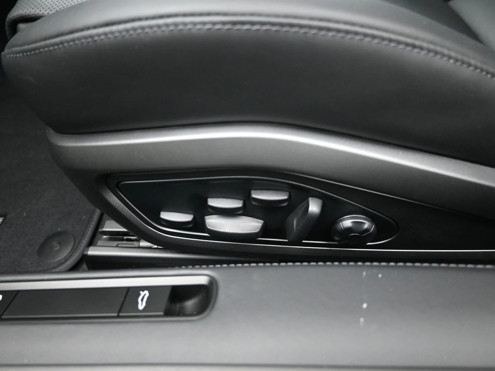 mph012_1533886710_0ac6444fb21a9a177b99fa1d41b47865x_4a533fabae