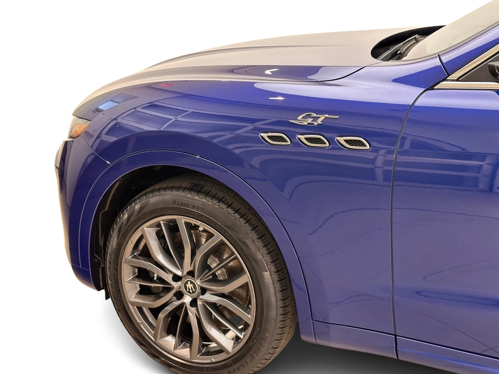 mph012_1554261533_New_2024_Maserati_Levante_GT_1753160749_002189aaf6