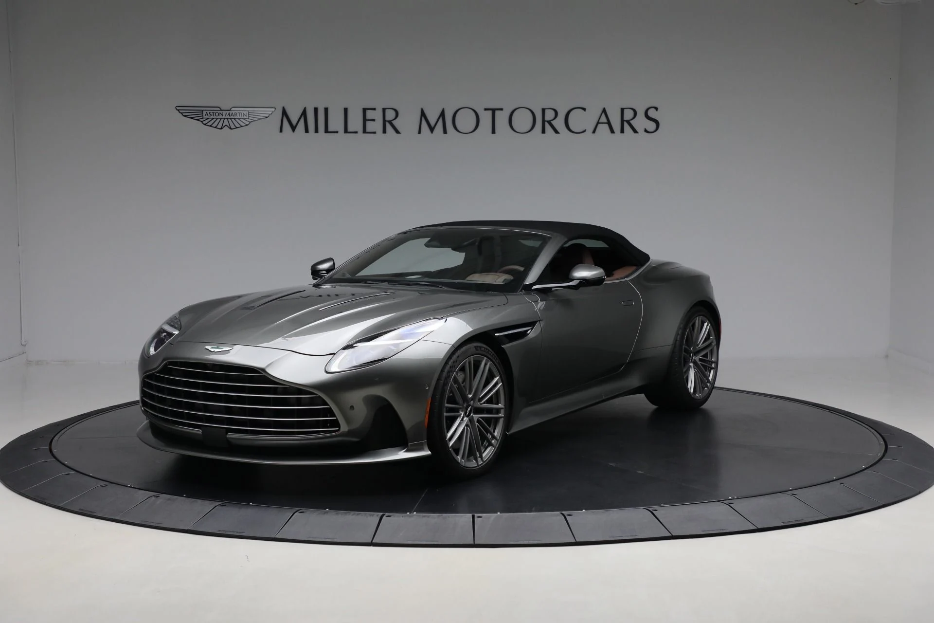 mph012_1560709266_New_2026_Aston_Martin_DB_12_Volante_f3adf80a8d