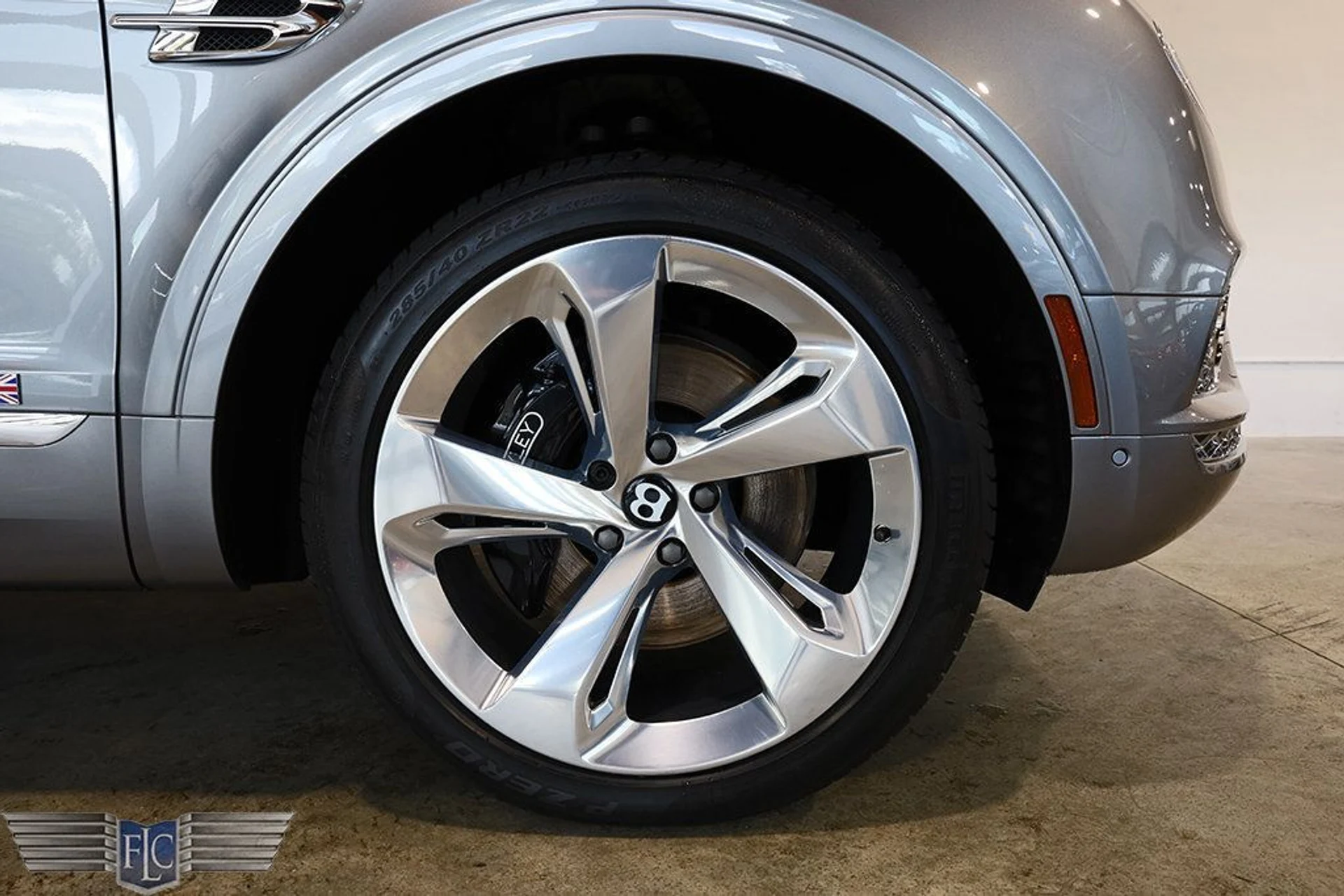 mph012_1561104424_used_2018_bentley_bentayga_onyxeditionawd_9689_22935440_13_1024_048f854066