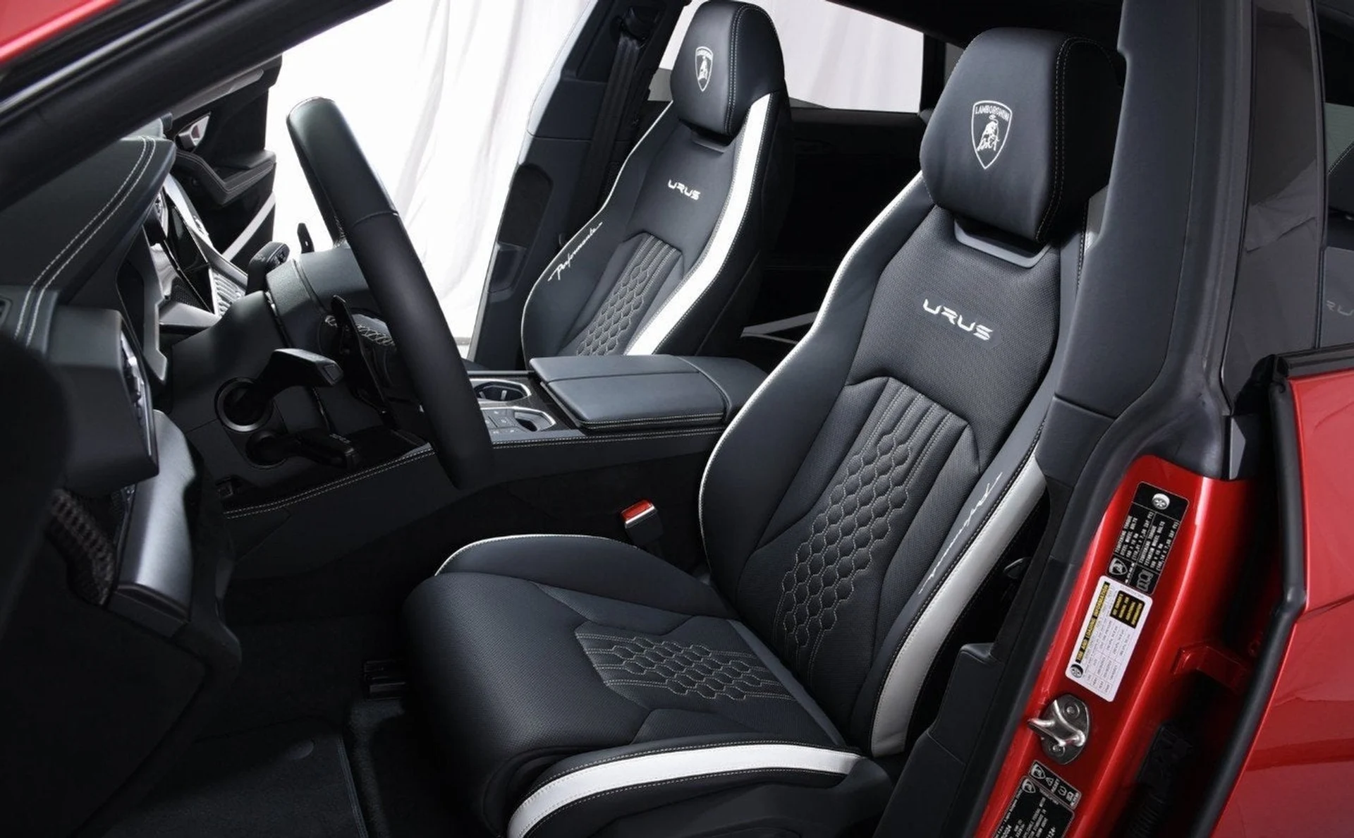 mph012_1570512515_13_55b6c2d8fc