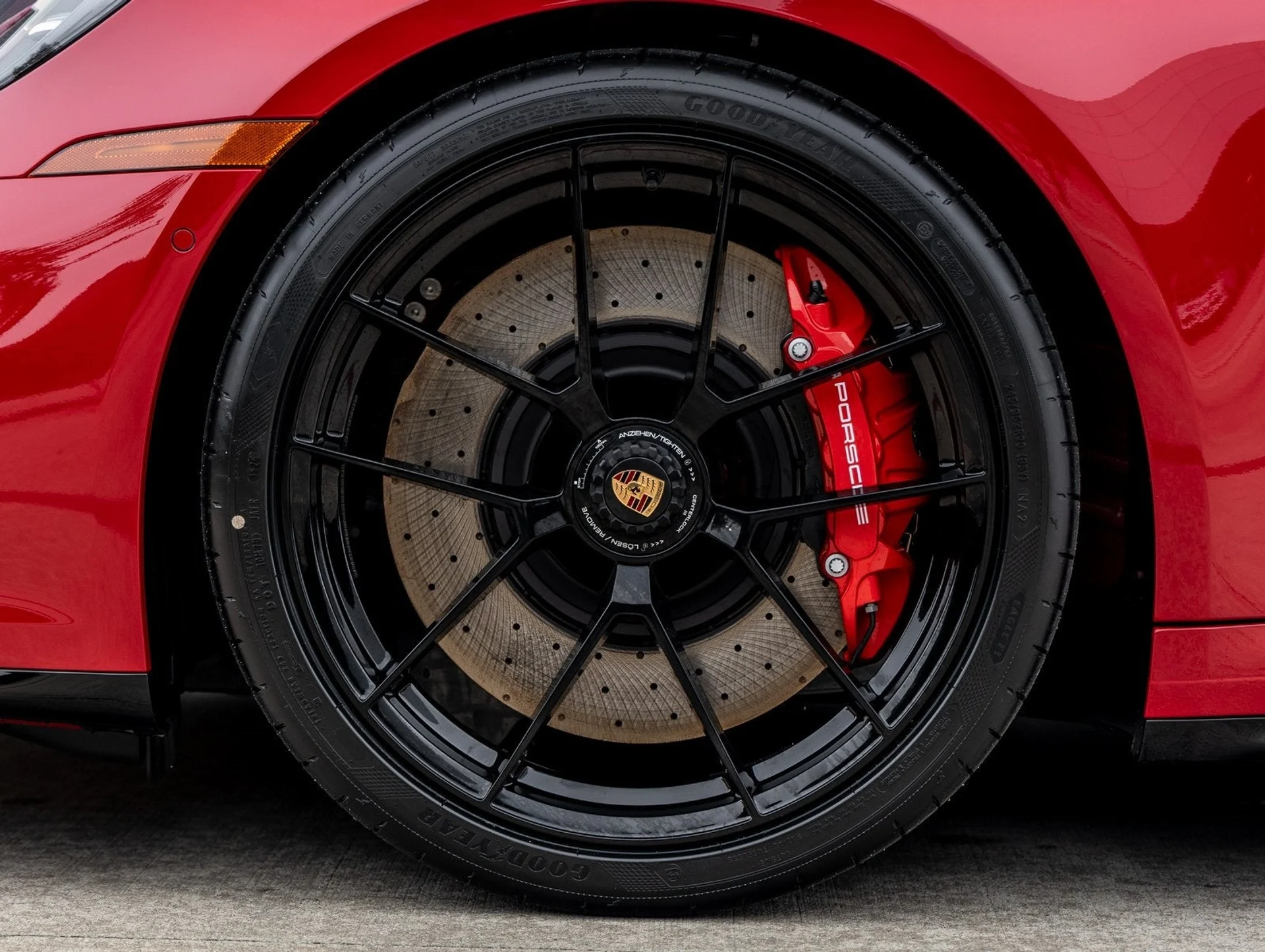 mph012_1576952686_13_d885d00de4