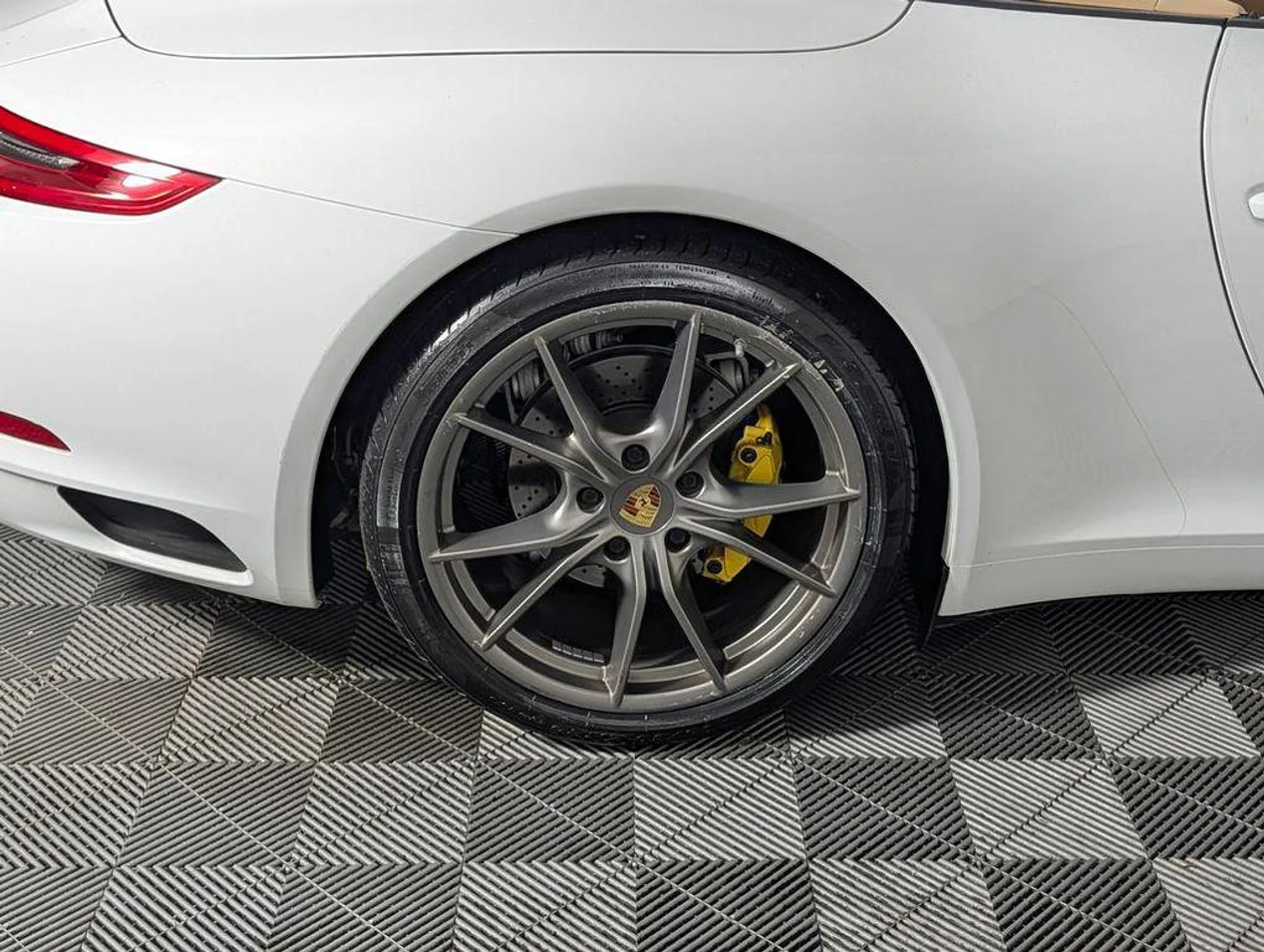 mph012_1578972150_m_F_jcp_I_In8t_Rh55eg_2_Ai_Um_Pf4g_69c4044a47