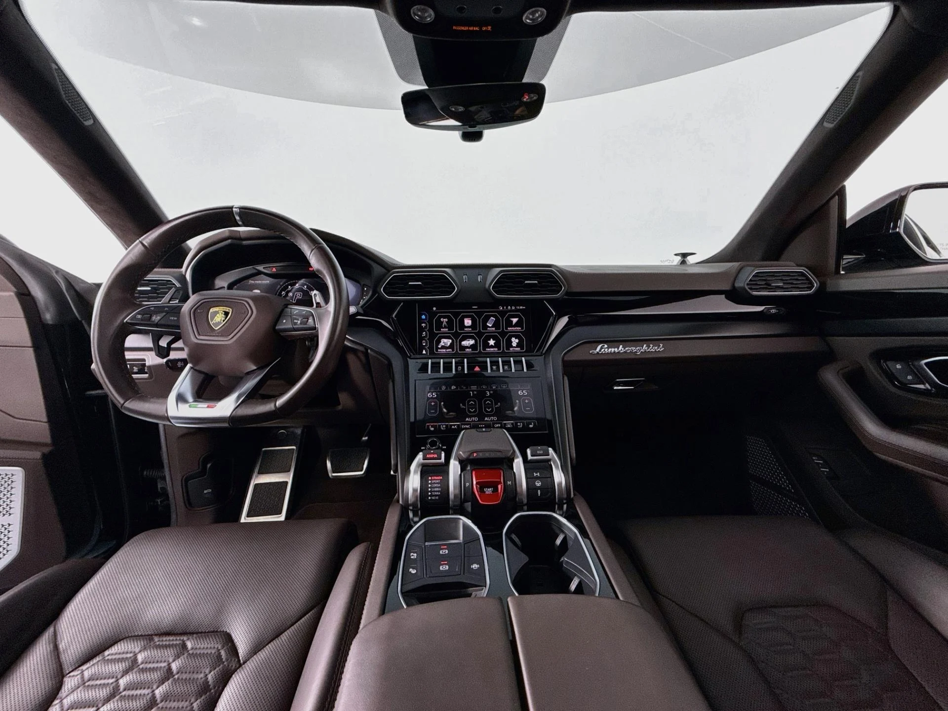 mph012_1579734519_Used_2022_Lamborghini_Urus_1786409423_327a2d6e25