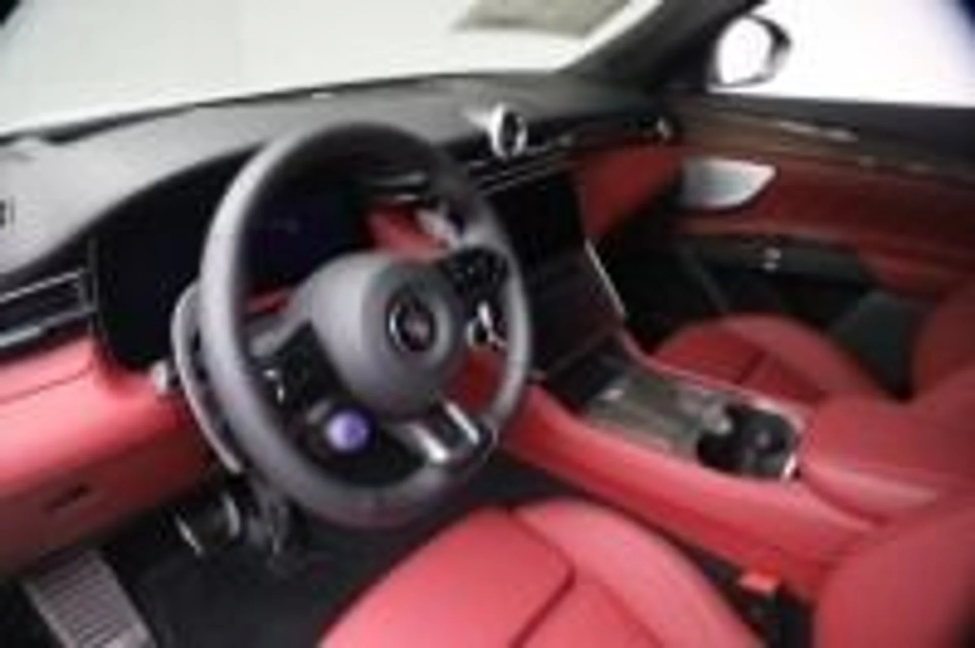 mph012_1580182671_New_2026_Maserati_Grecale_Modena_V6_1777494779_9fc49d1aba