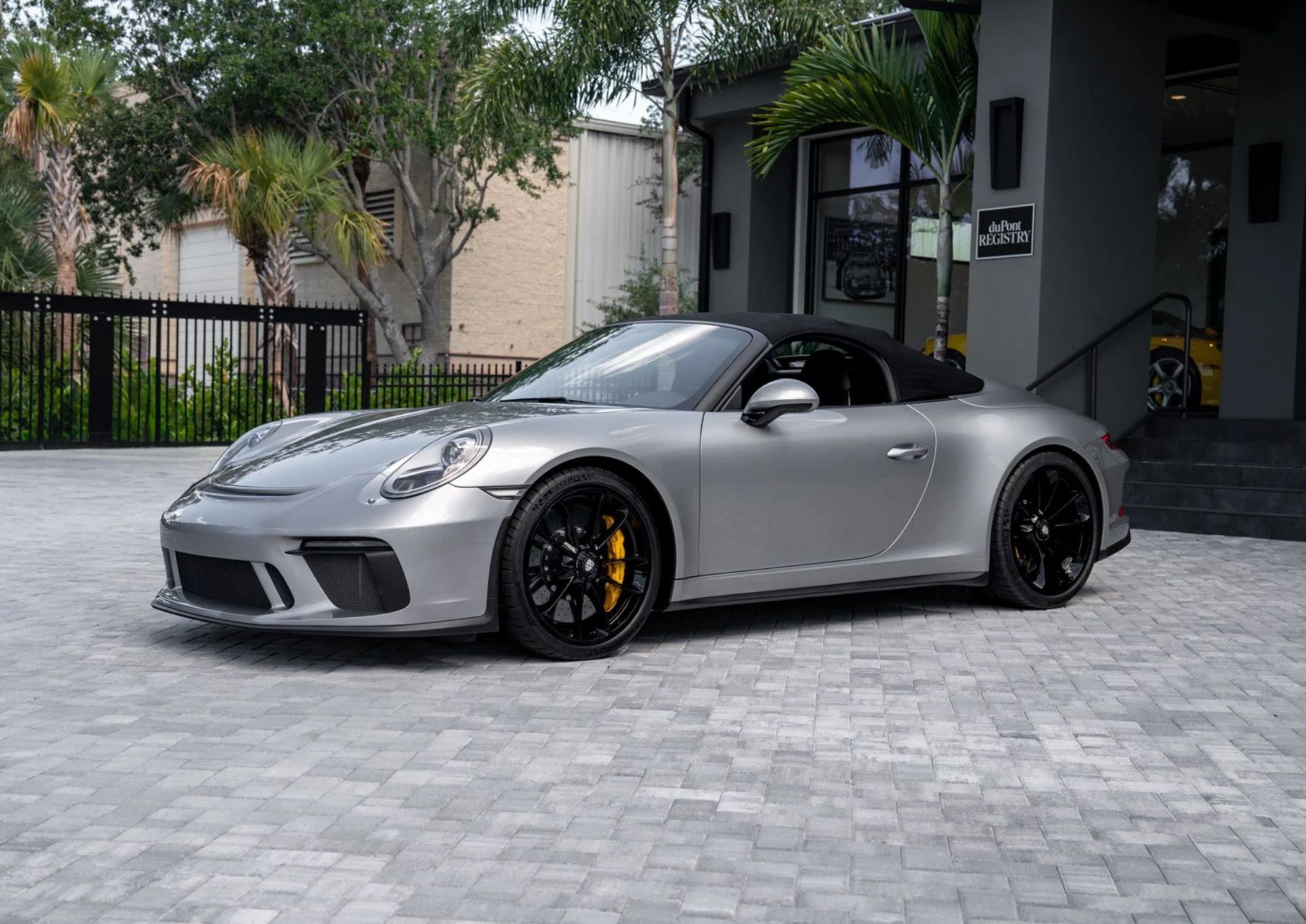mph012_158761968_Used_2019_Porsche_911_Speedster_1781046587_70e1bbb6e8