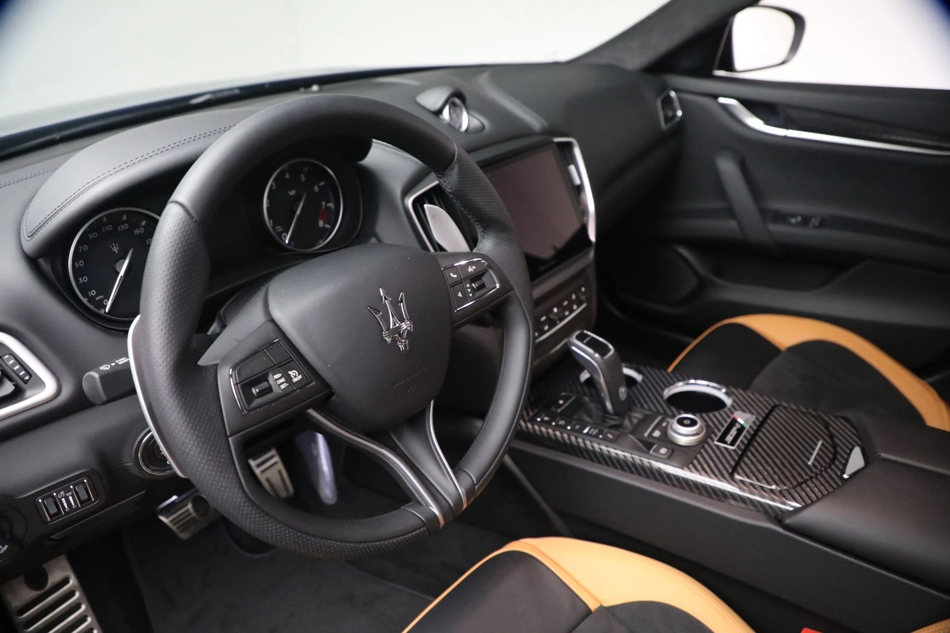 mph012_1589166083_Used_2024_Maserati_Ghibli_334_Ultima_1772290889_0e6cc8234b