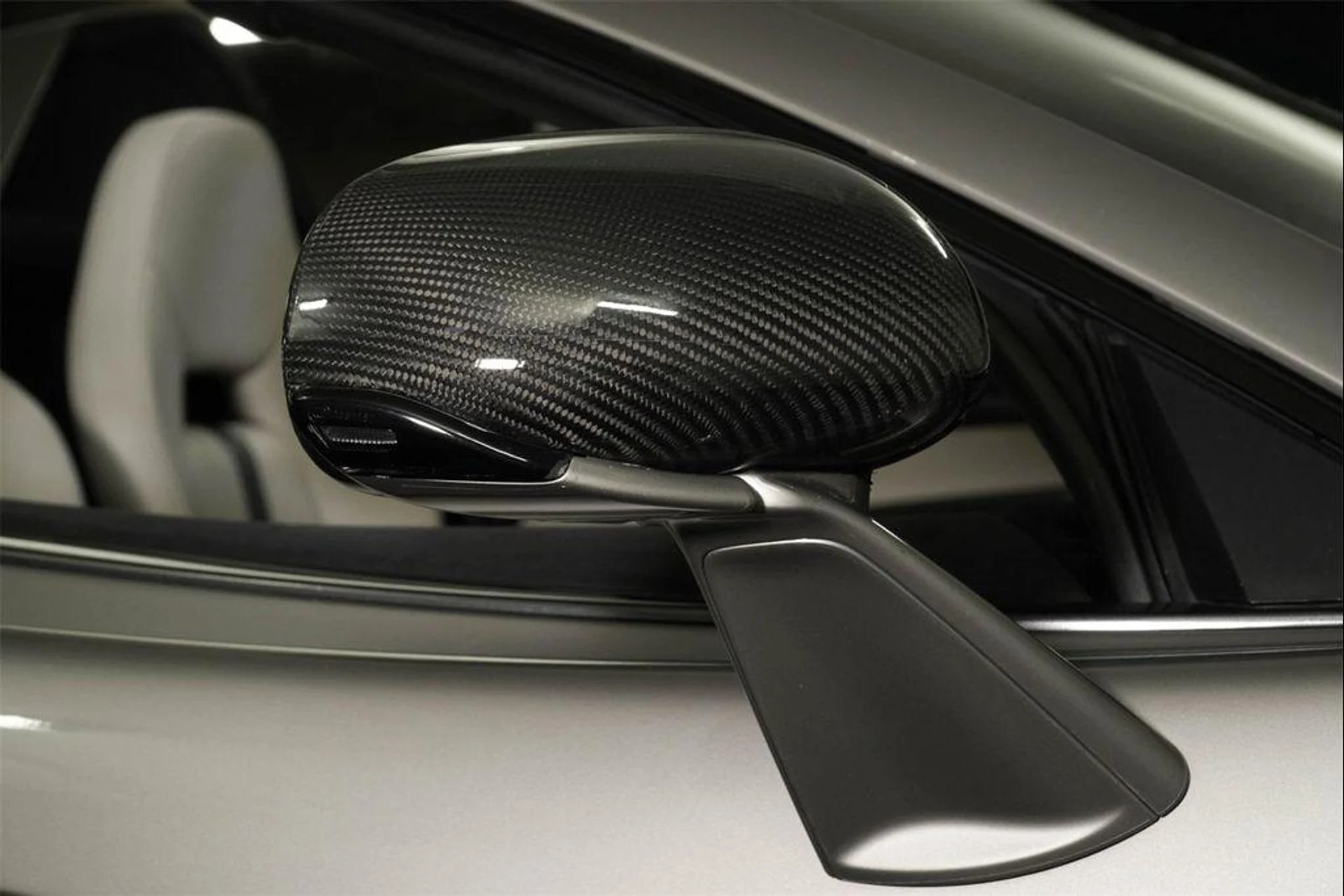 mph012_1596573654_8_Ir_Bg_IC_Qv3kam16h_PF_71h0_P_De10_eb67389bd6