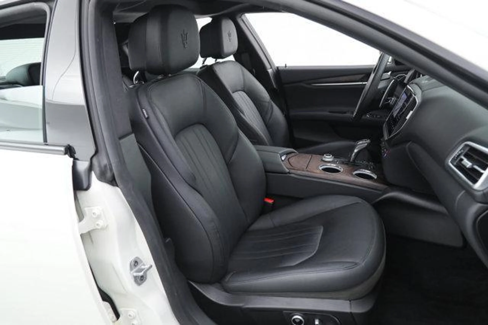 mph012_1605718294_csm4_Qi_KW_6_H_Aa9_Ef_WBM_Ql2_T_Xg_OI_56b59c910e