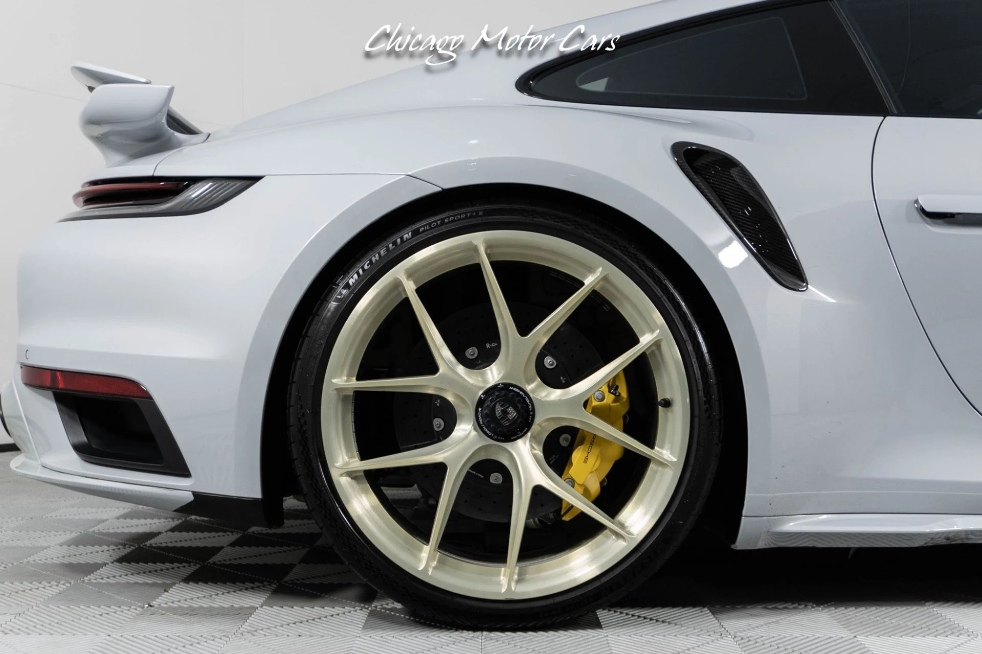 mph012_1625656892_13207_p13_l_ee5c2b6fc0