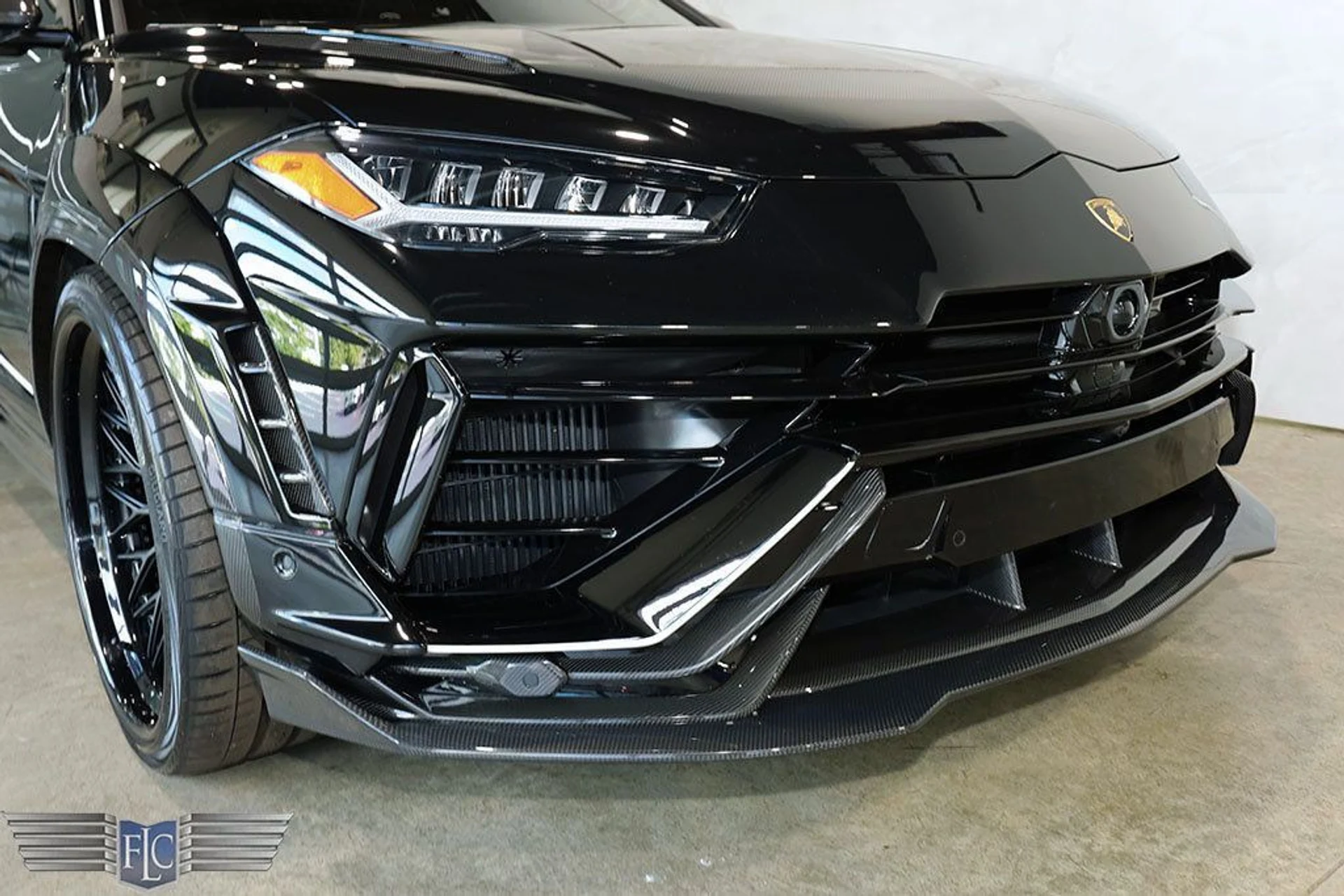 mph012_1629301304_used_2023_lamborghini_urus_performanteawdessenzascv12_9689_22954782_13_1024_2d648ea798
