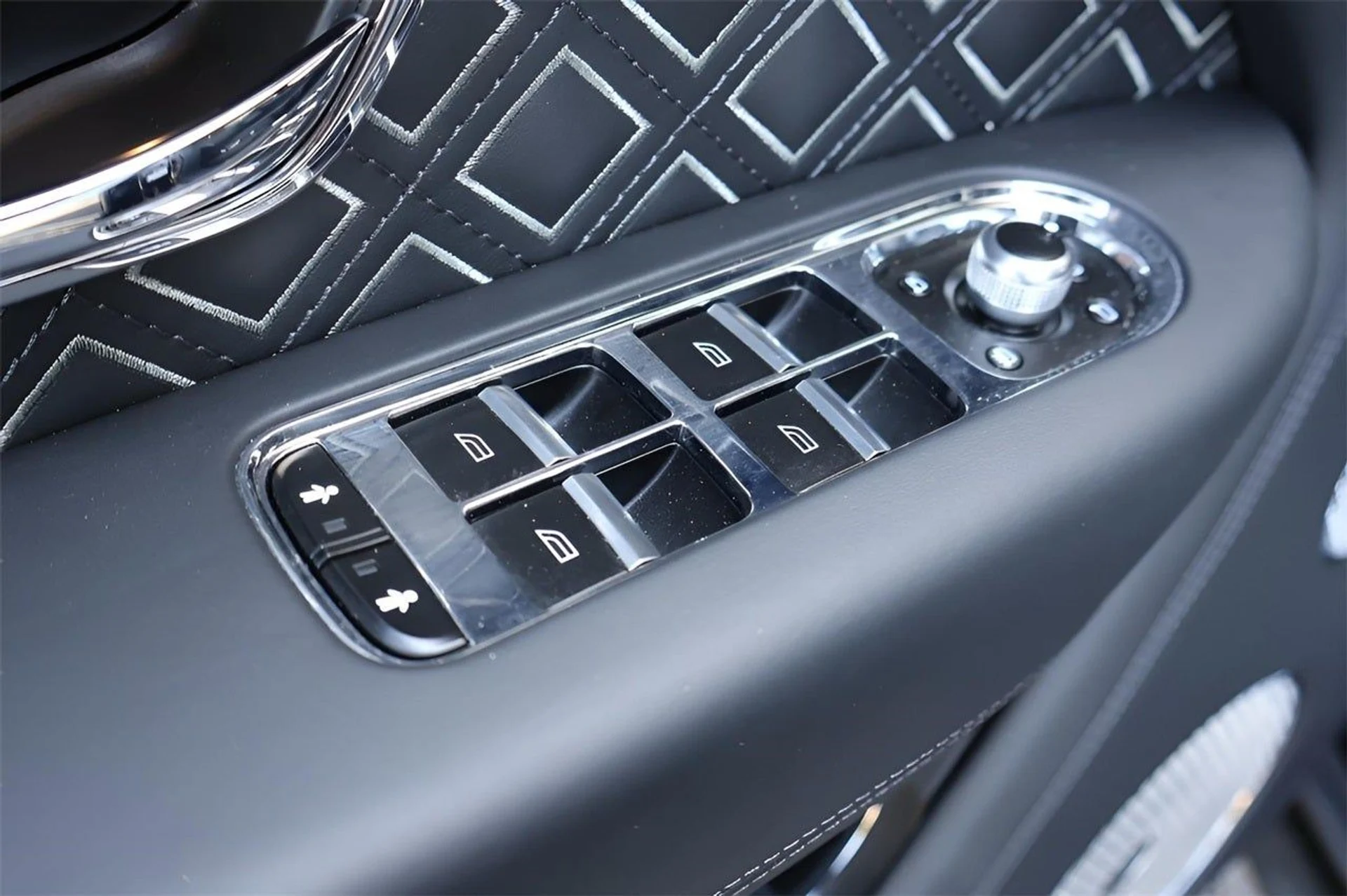 mph012_1638421282_13_e6c8d50051