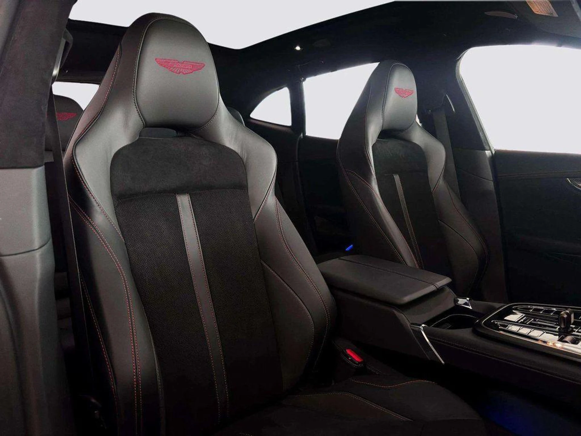 mph012_1639795029_BR_2_Ds_LU_Pb_I8o_Ki_EWC_Dc_Hd_Quhc_37b78664ce