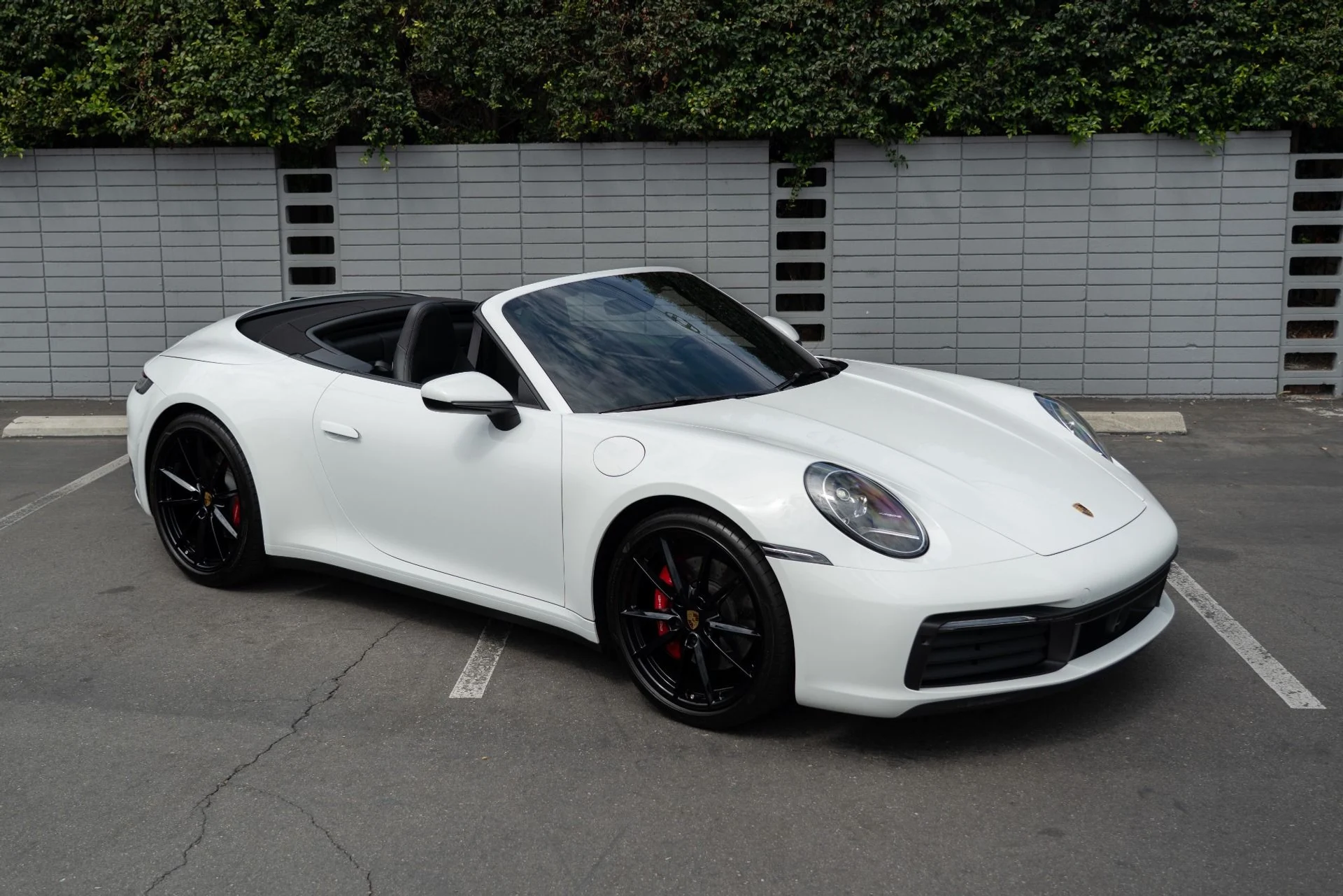 mph012_1642177650_Used_2020_Porsche_911_Carrera_S_1756149936_d67e646858