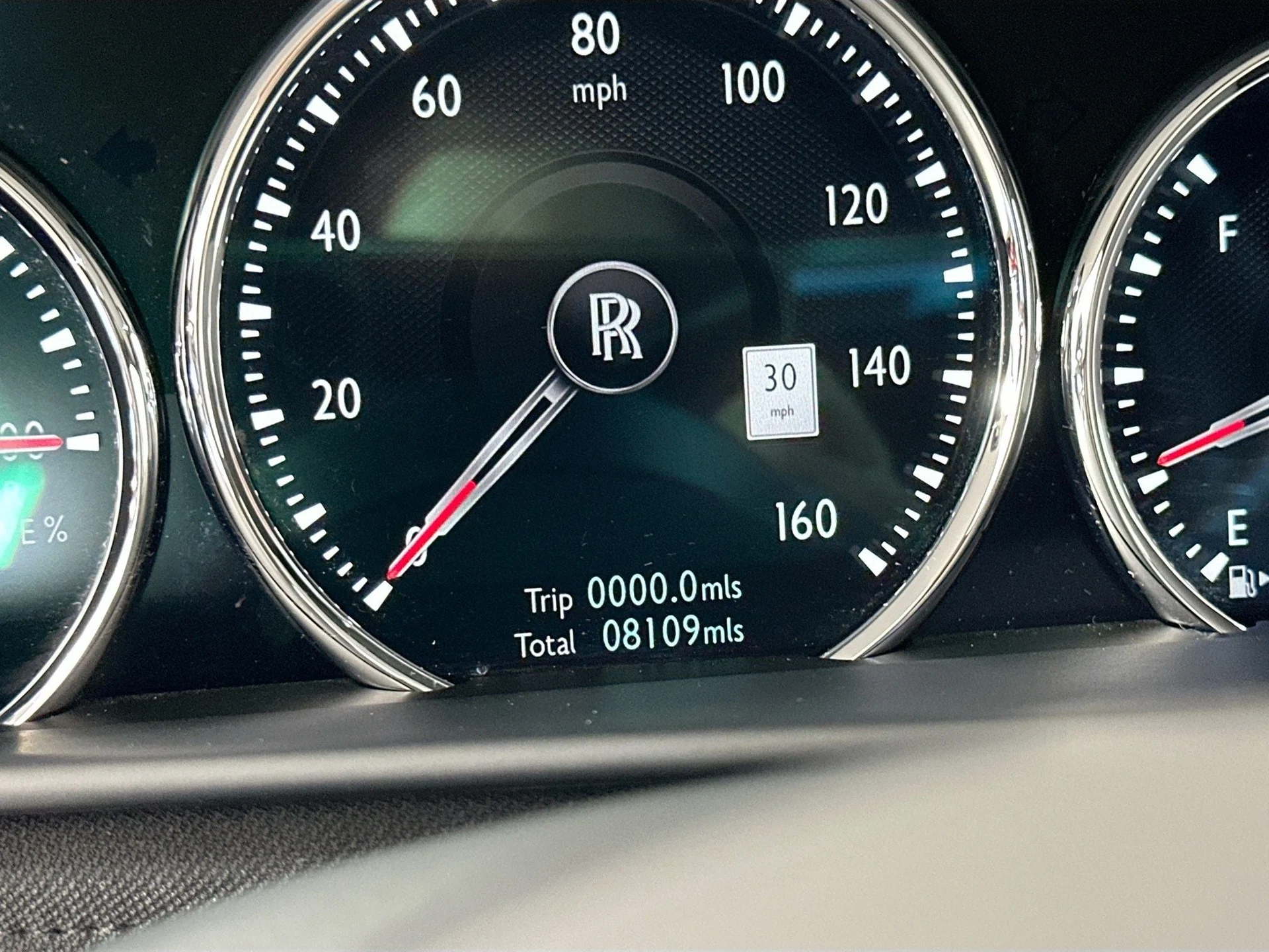 mph012_1654790285_13_a135245aac