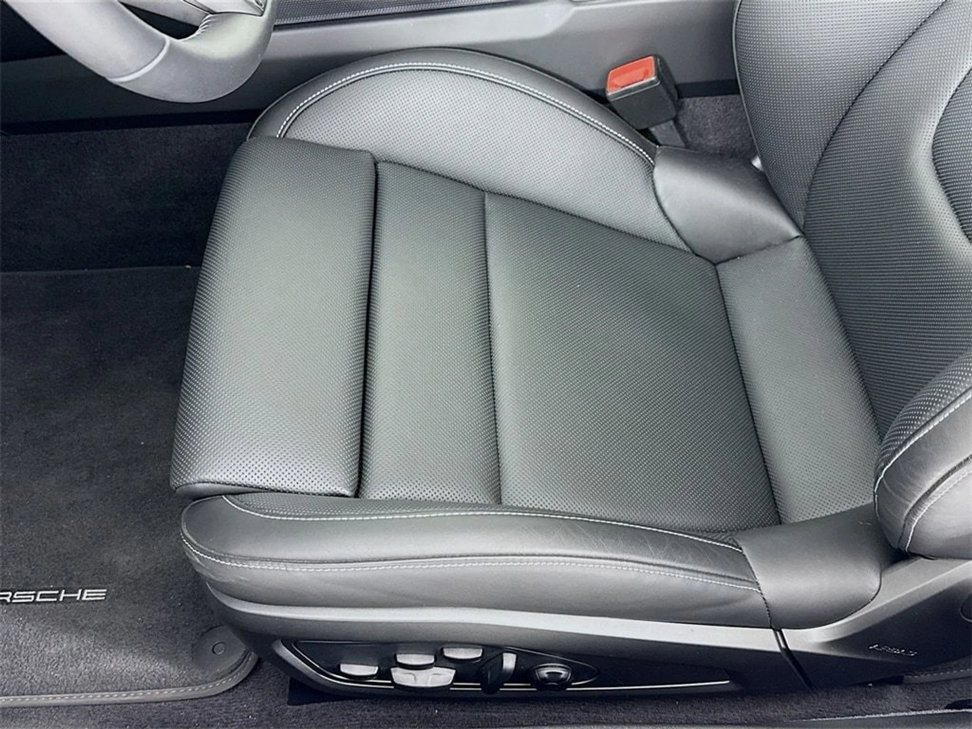 mph012_165716645_6a5c16d1b03092cf2e7e6efbdc0ce0e0x_0b71916d98