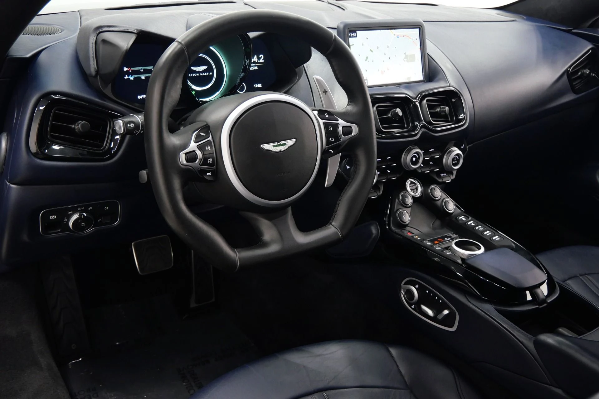 mph012_1659617798_Used_2020_Aston_Martin_Vantage_Twin_Turbo_V8_Comfort_Collection_Beautiful_Inside_and_Out_1769203114_01f5c72bba