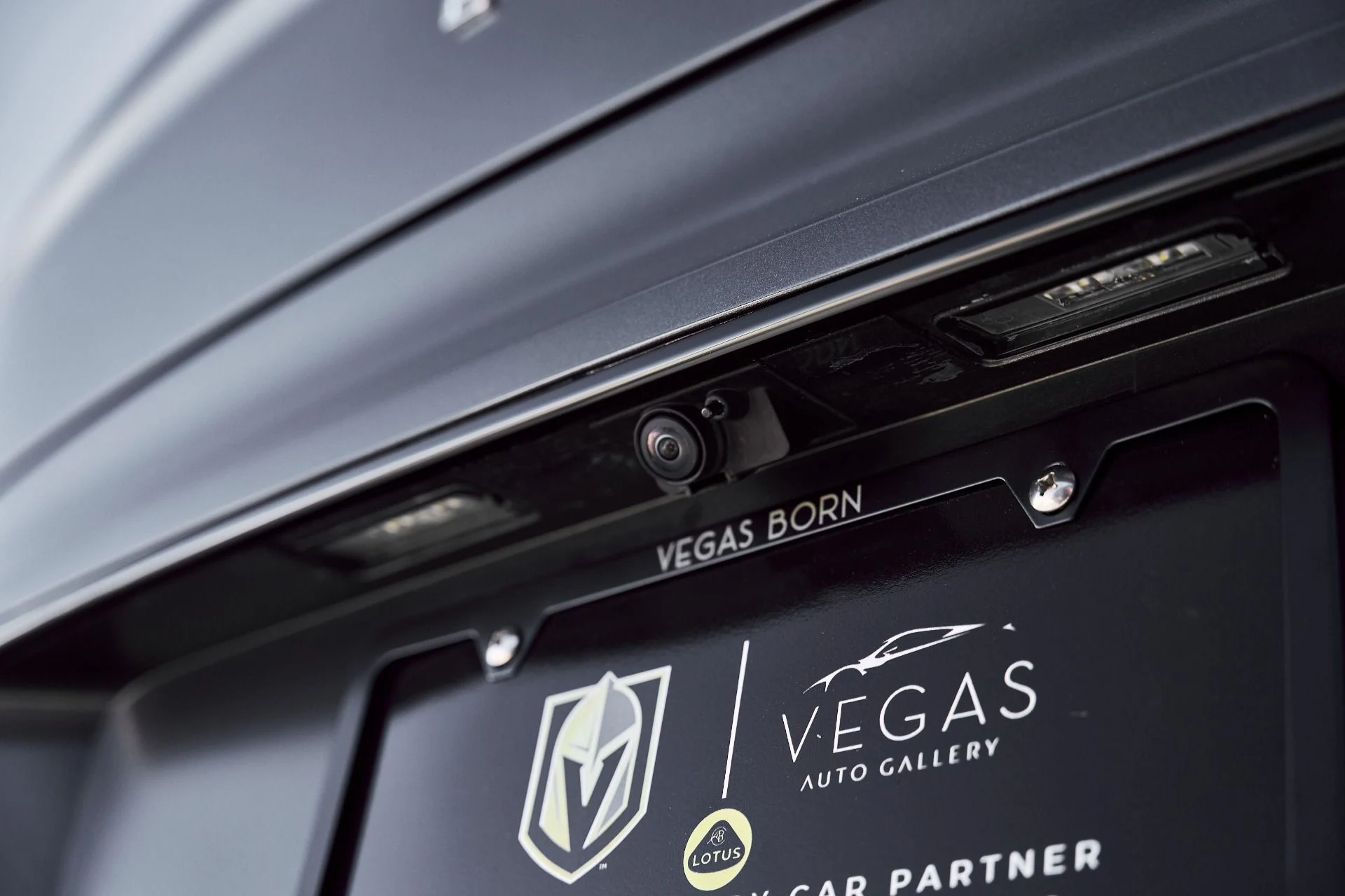 mph012_1685559528_Used_2023_Bentley_Flying_Spur_V8_1773280626_40e7f8273d