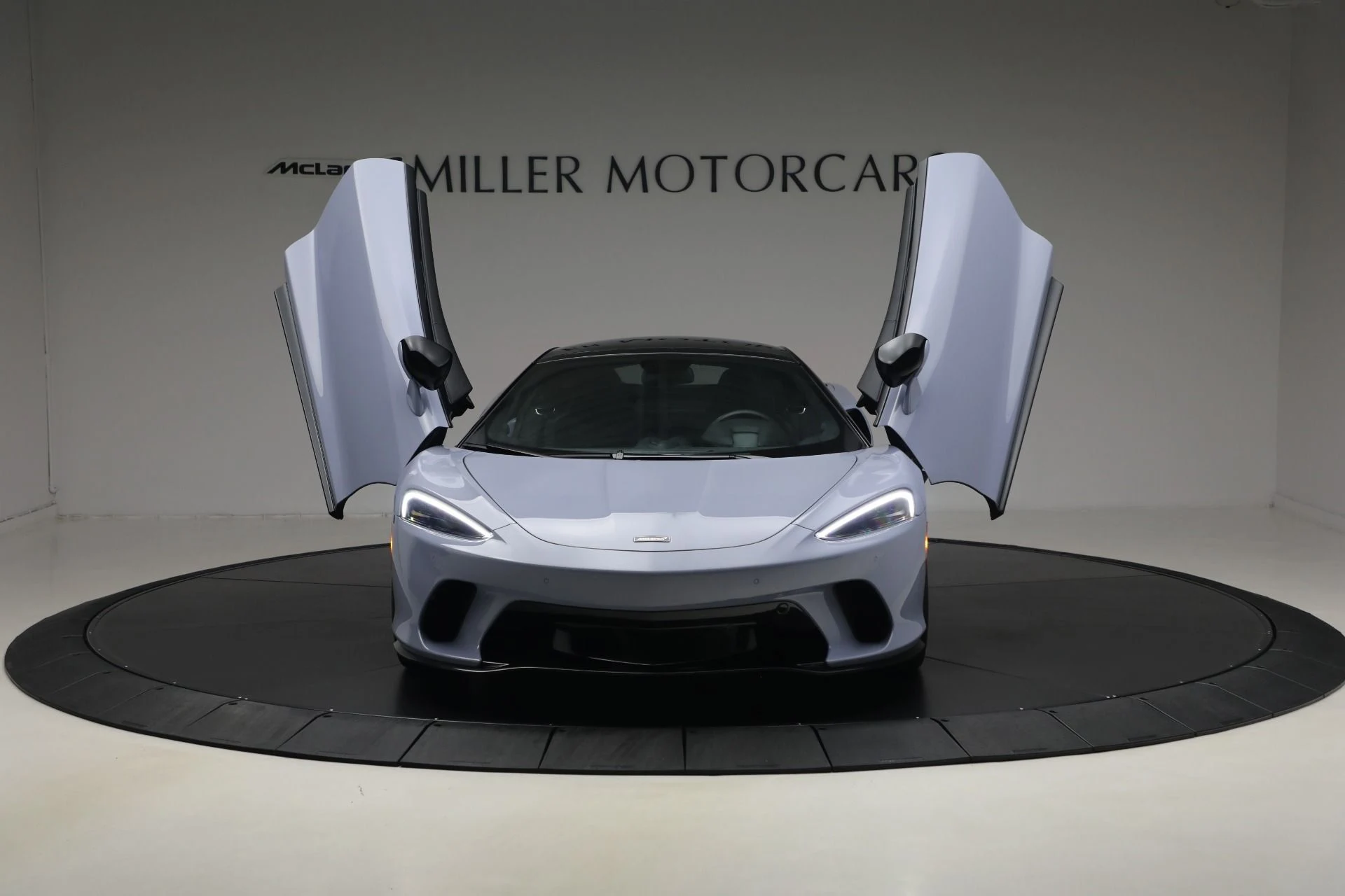 mph012_1685849166_Used_2022_Mc_Laren_GT_Luxe_5ee13fe1c0
