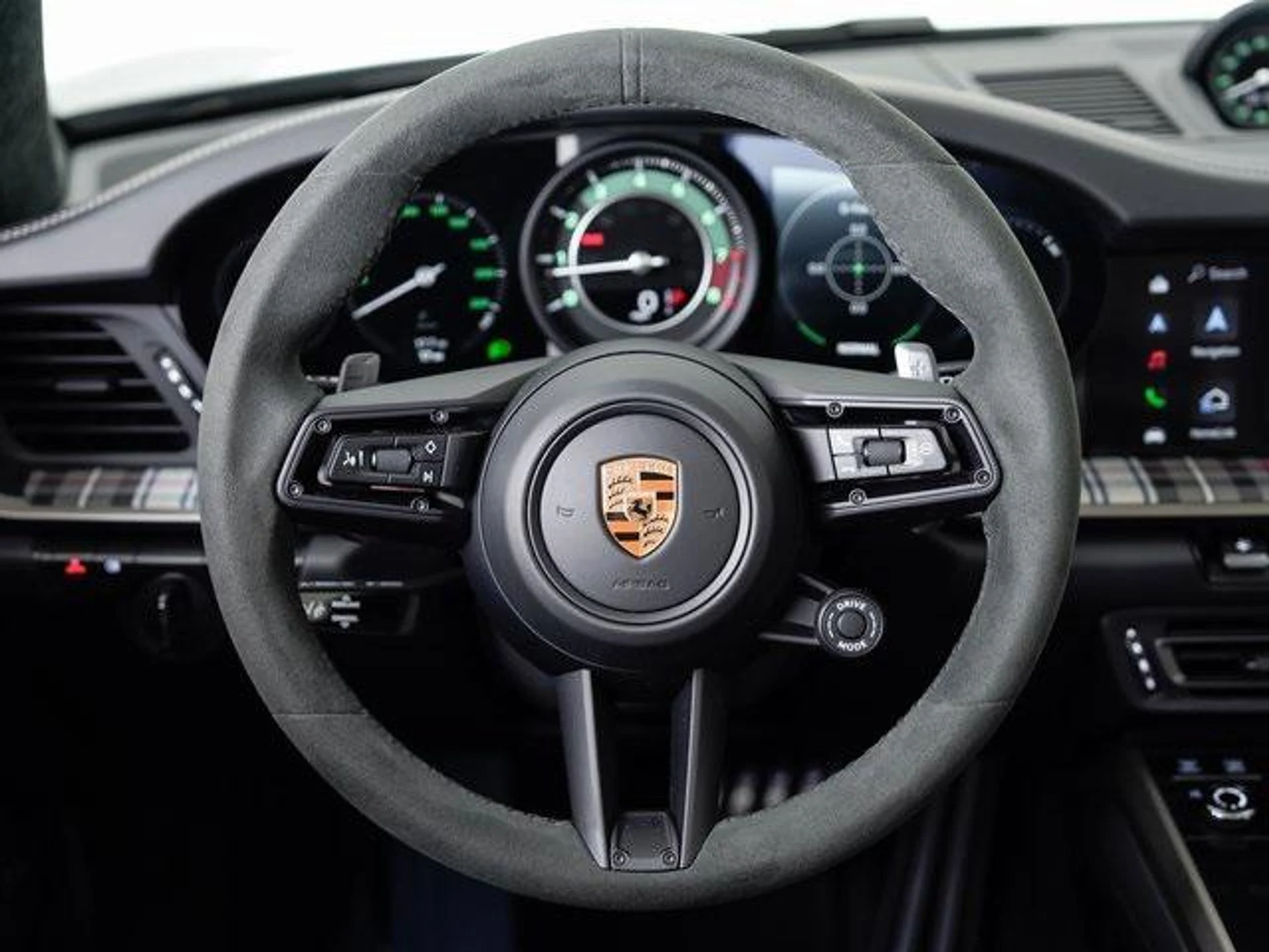 mph012_1686029029_wt0_Jb2_Jnm_GK_oe_N_Ca_Jeyb5_Dg_AU_cf656ed035