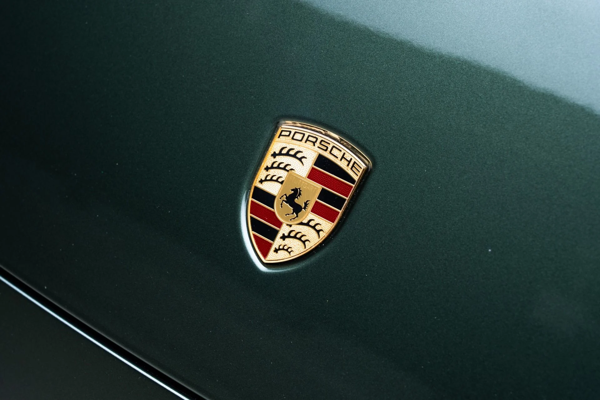 mph012_1691466752_Used_2024_Porsche_911_Turbo_S_Cab_1775066595_3dc1dac276