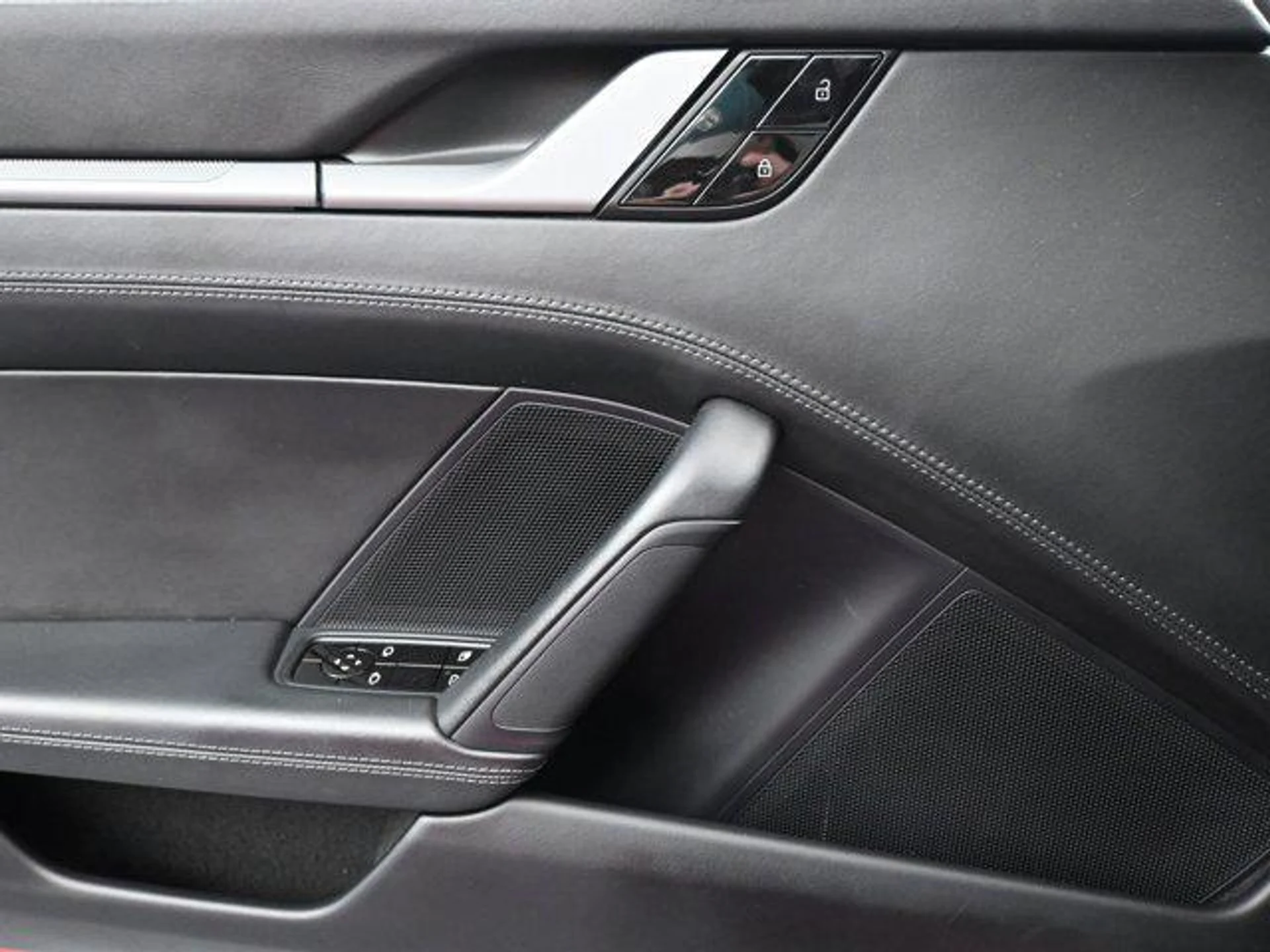 mph012_1698642674_Mr_HFAKT_Igb9_M_Mv_Gq2p_D_Mqa5n52w_6116e09428