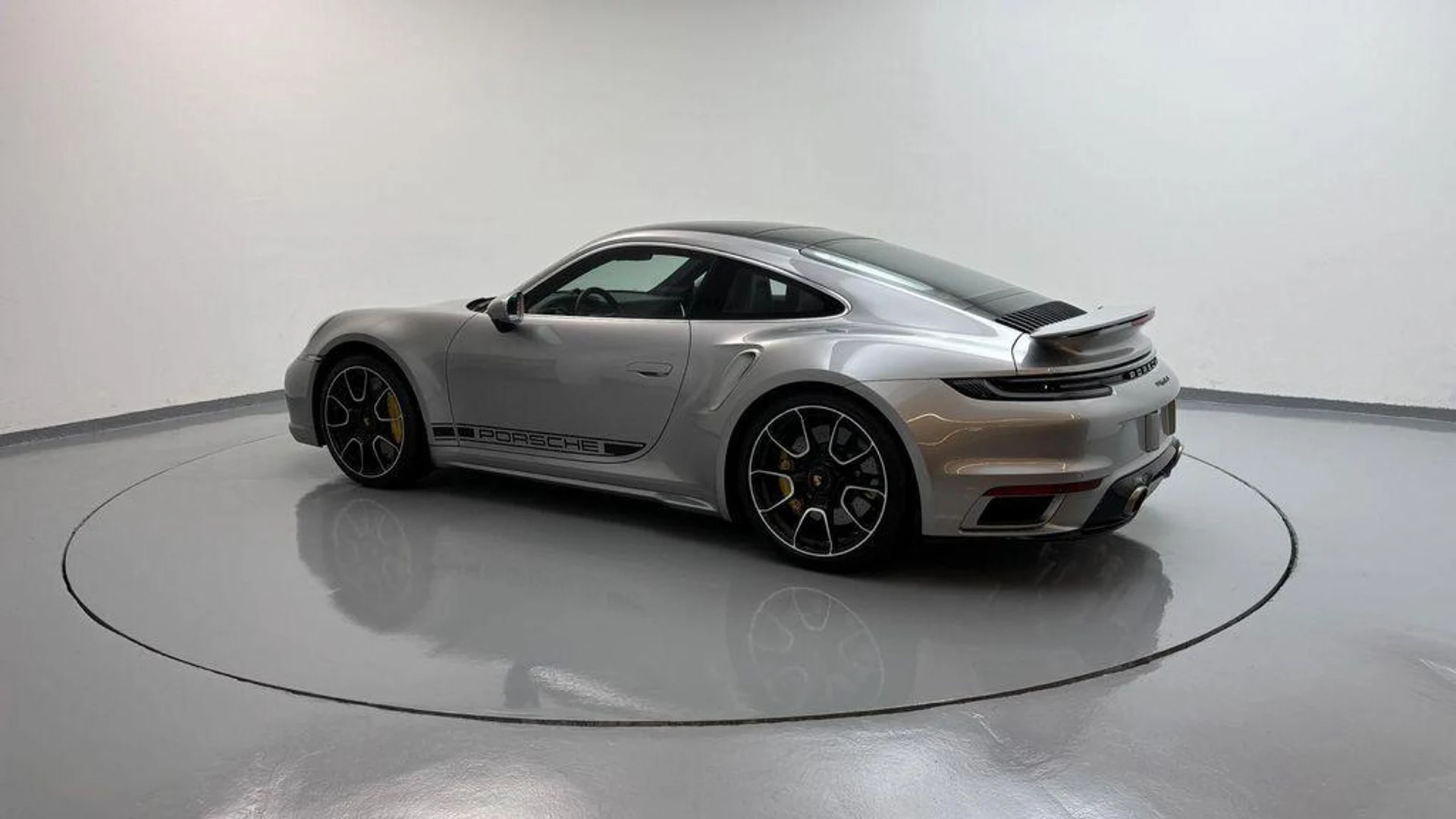 mph012_171501910_e_Ore_GT_9455_X_Rv2o_l_Estt_U_Wj_YYE_16c46e7f19