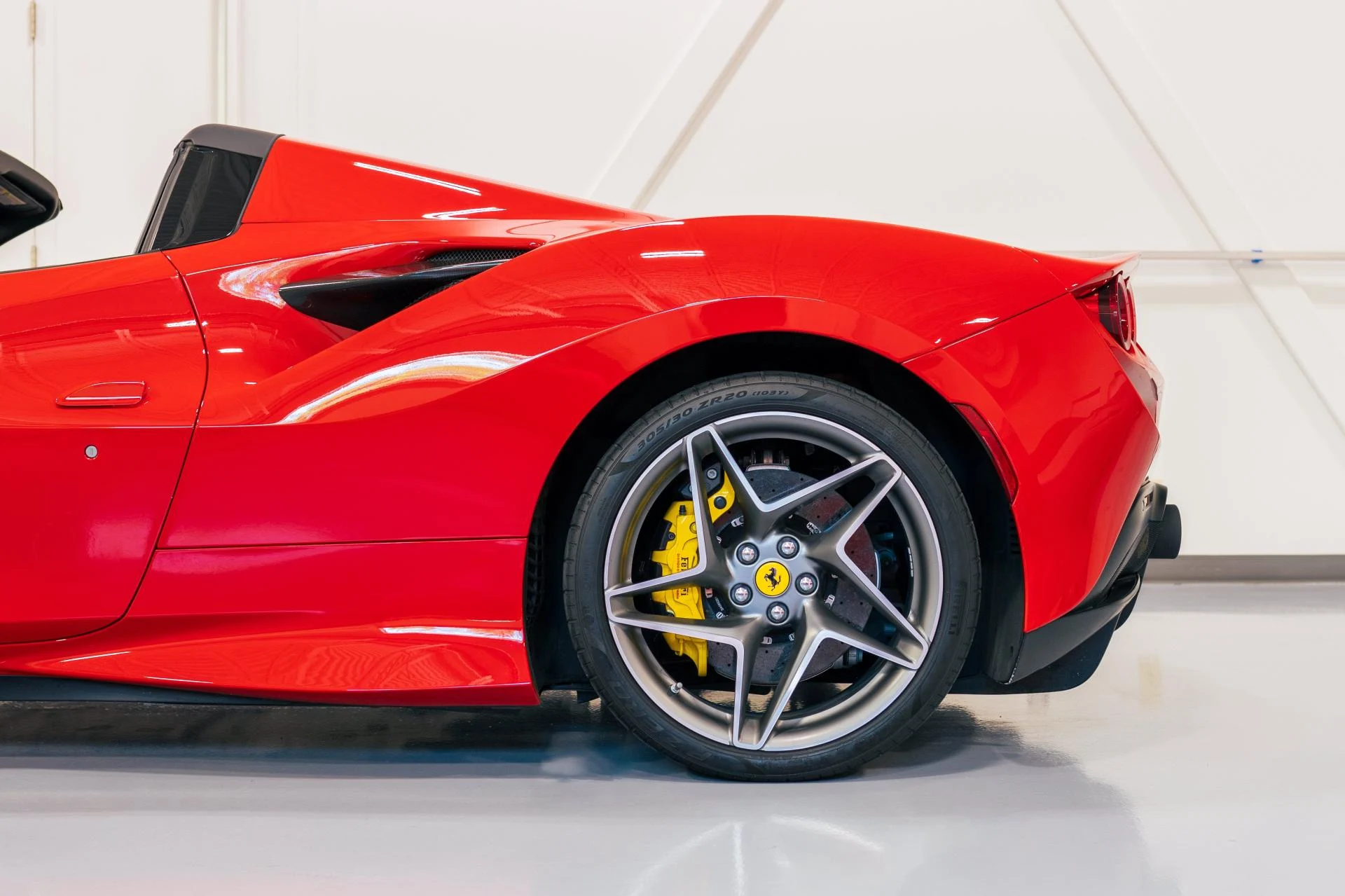 mph012_1718850289_Used_2021_Ferrari_F8_Spider_SPIDER_1783857424_827978b28a