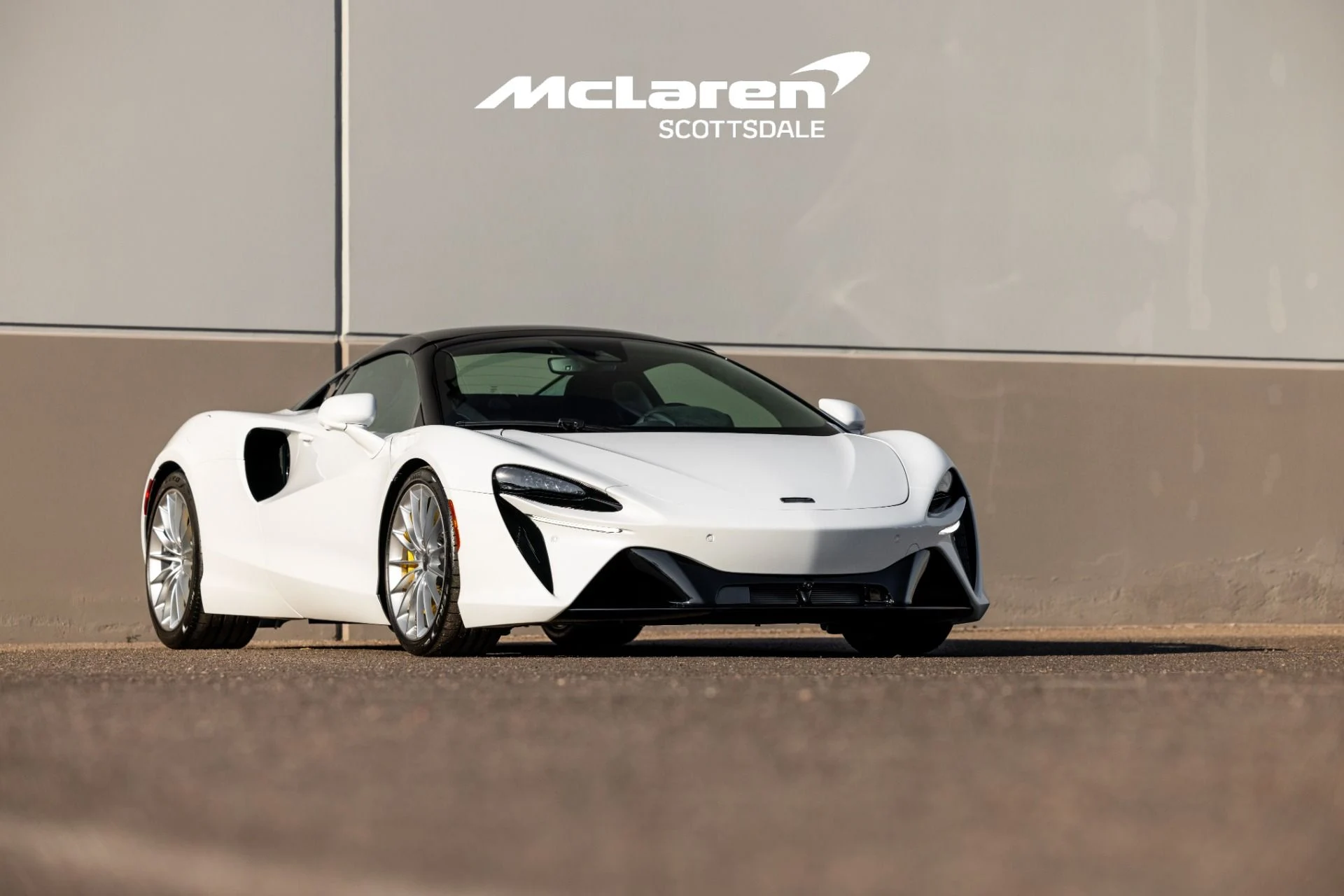 mph012_1719674356_Used_2025_MCLAREN_ARTURA_1728156341_0cf6e9f004